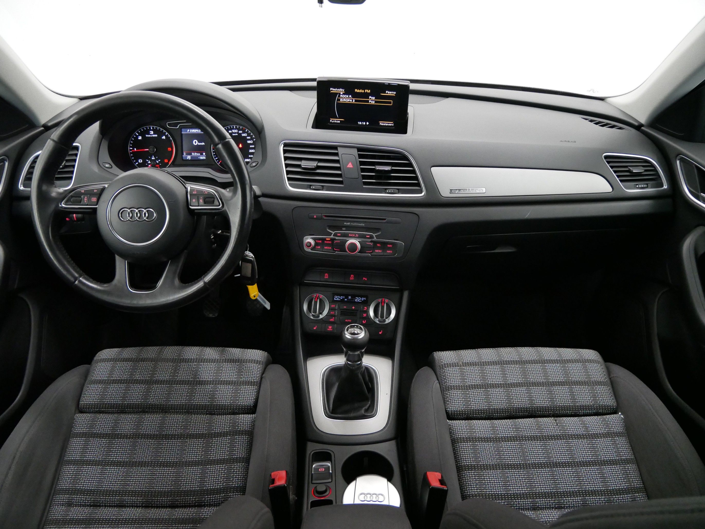 Audi Q3, 2.0 TDI 103 kW Quattro - fotka 5