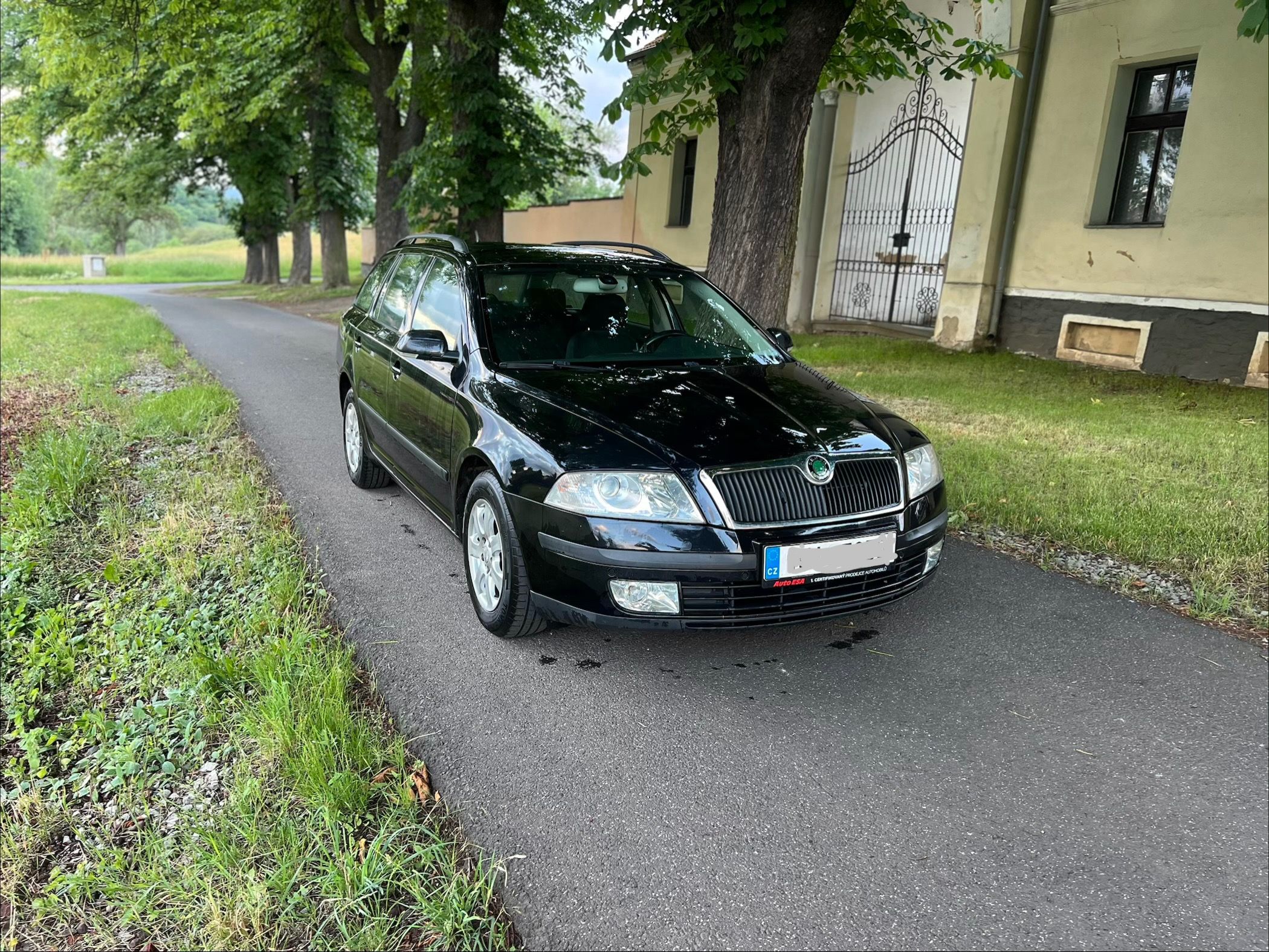 Škoda Octavia, 1.9tdi xenony, tempomat,klima - fotka 3