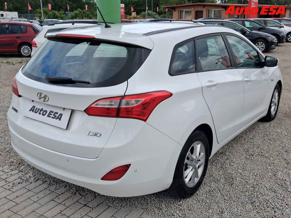 Hyundai i30, 1.6 - fotka 4