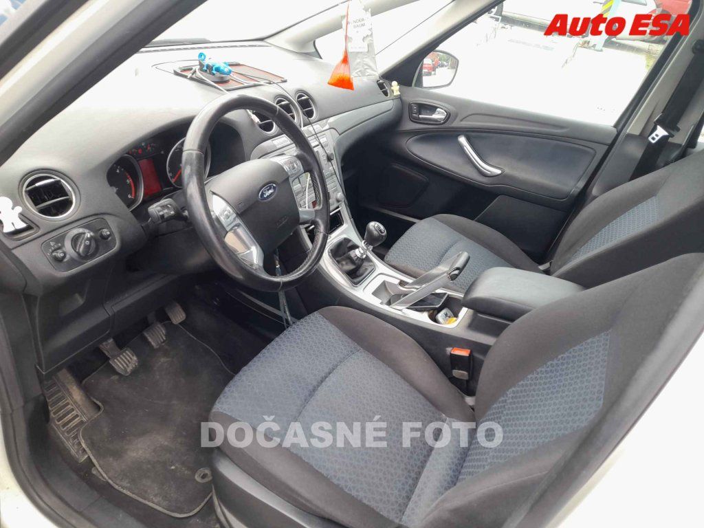 Ford S-MAX, 2.0 - fotka 3