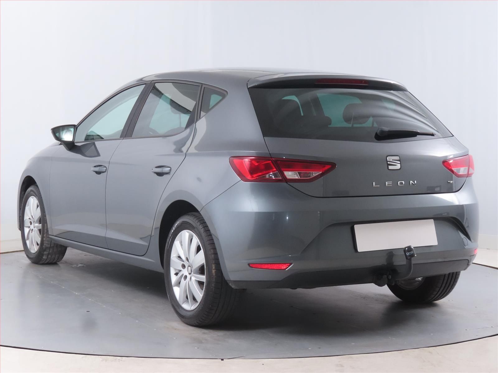 Seat Leon, 1.2 TSI, Klima, El. okna - fotka 4