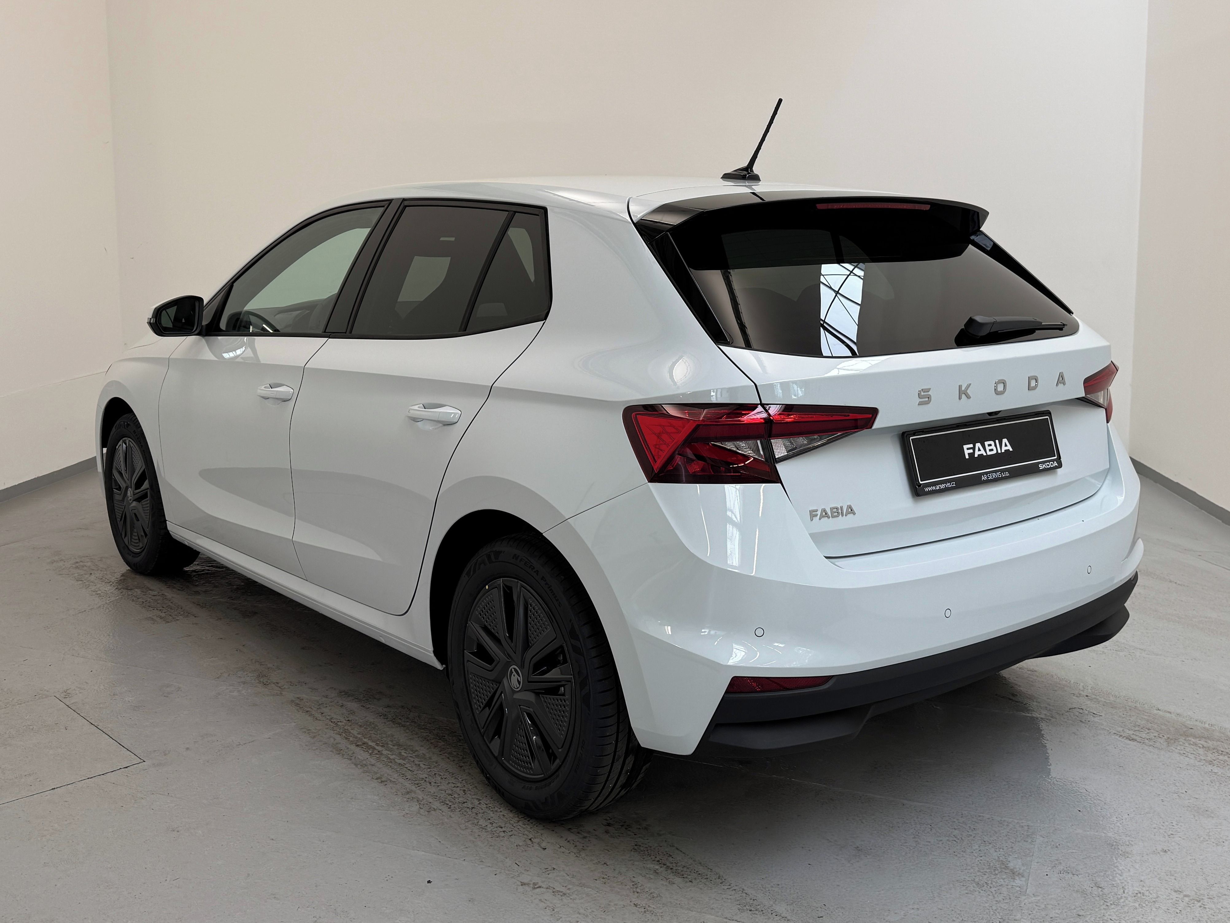 Škoda Fabia, Dynamic 1,0TSI 85kW 7DSG - fotka 3