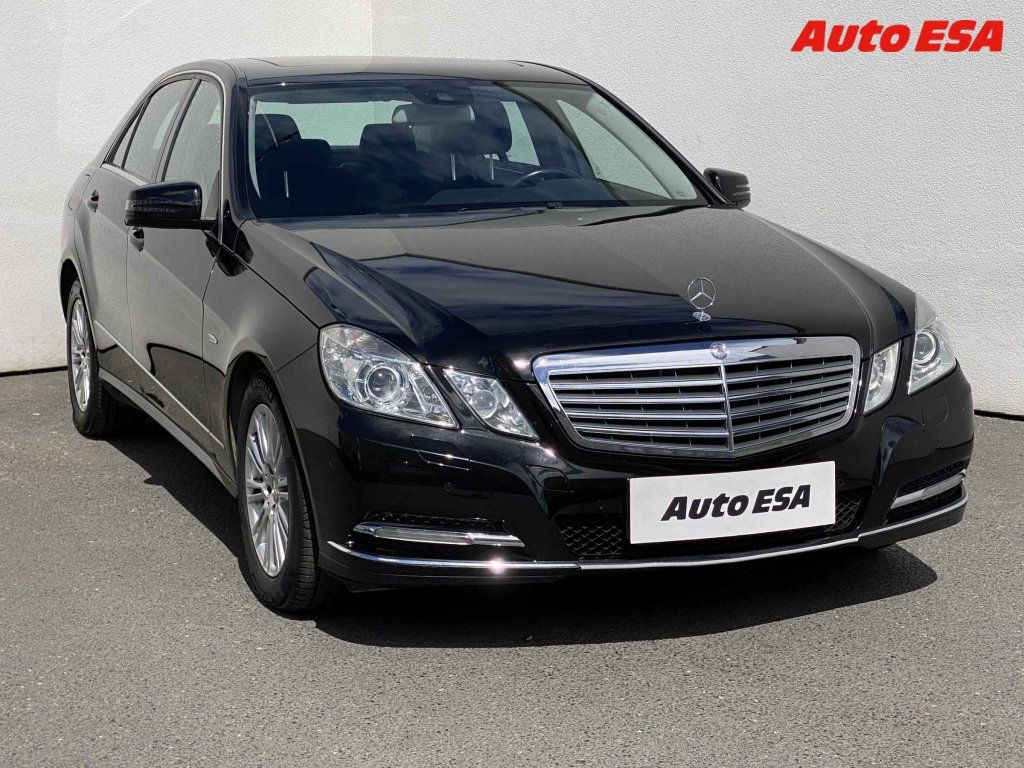 Mercedes-Benz Třídy E, 1.8i E200,+kola