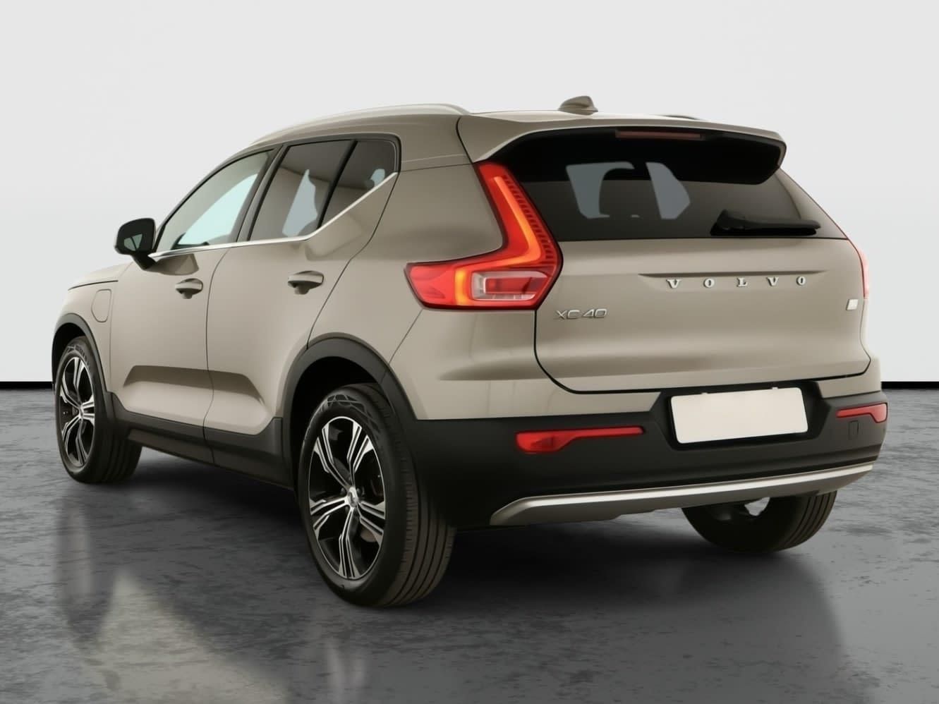 Volvo XC40, T5 Recharge, Automat, ČR,1.maj - fotka 4