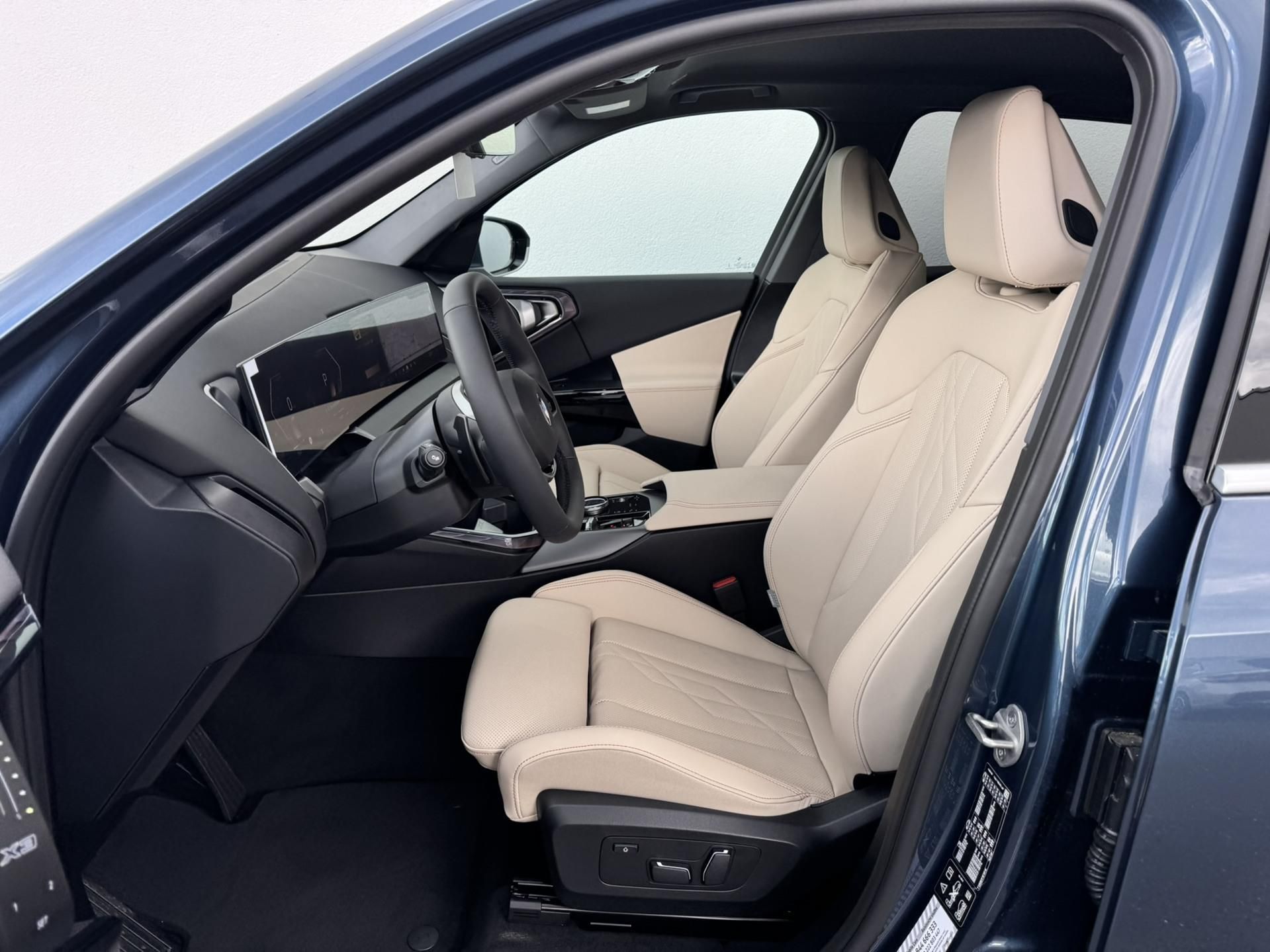BMW X3, BMW - X3 20d xDrive - fotka 6