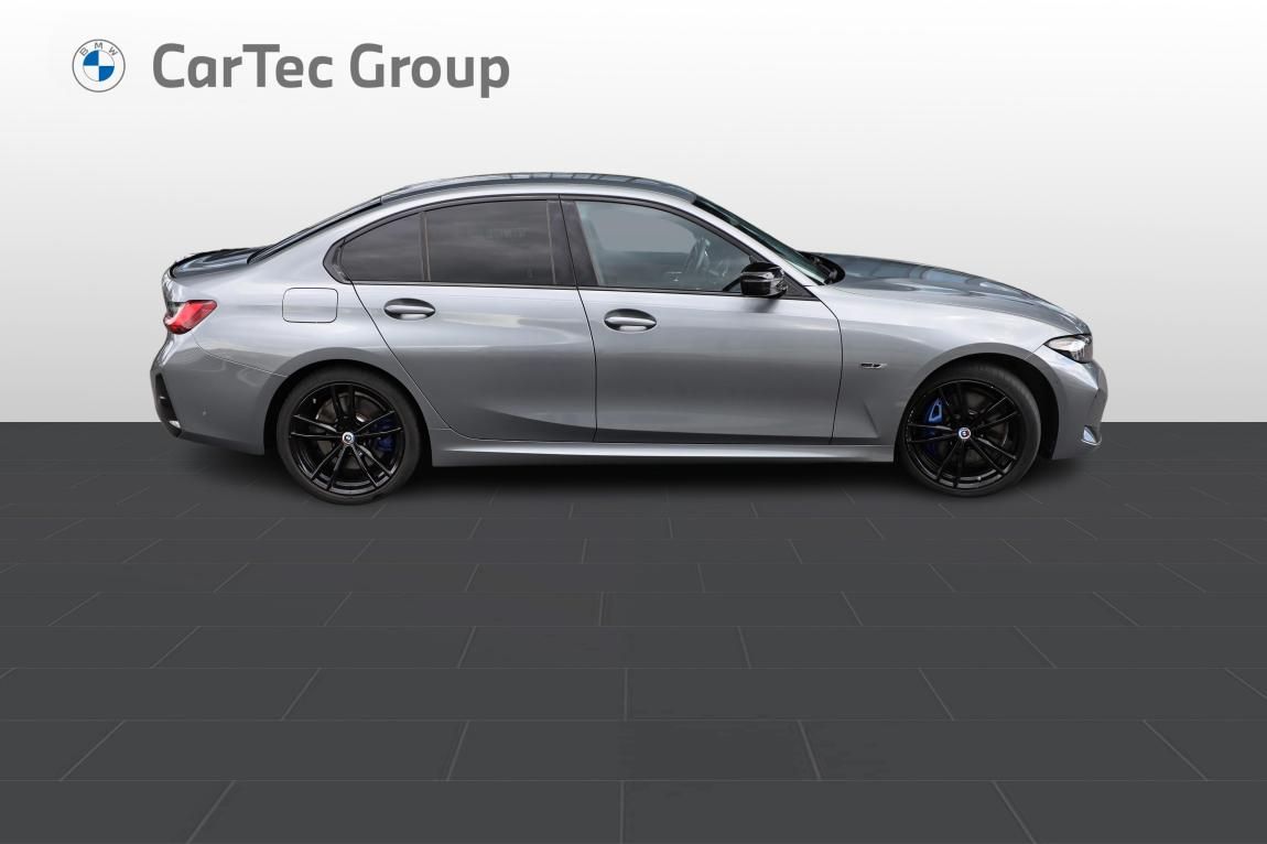 BMW Řada 3, 330e Sedan - fotka 6