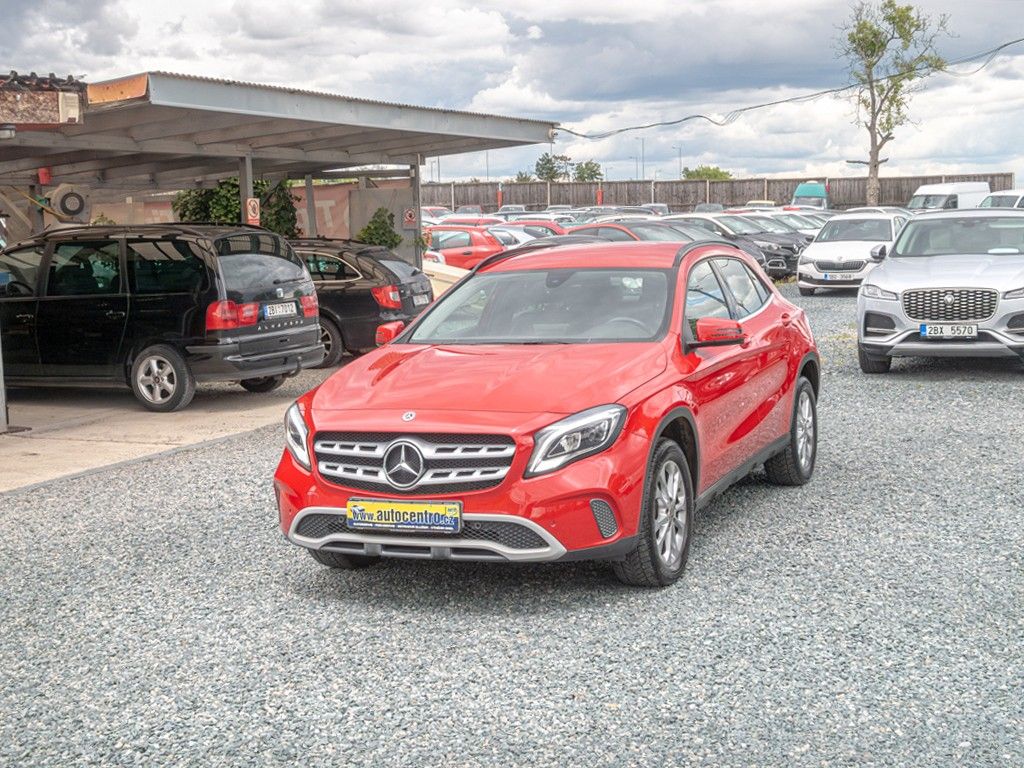 Mercedes-Benz CLA, 200D 100KW LED – PO SERVISU
