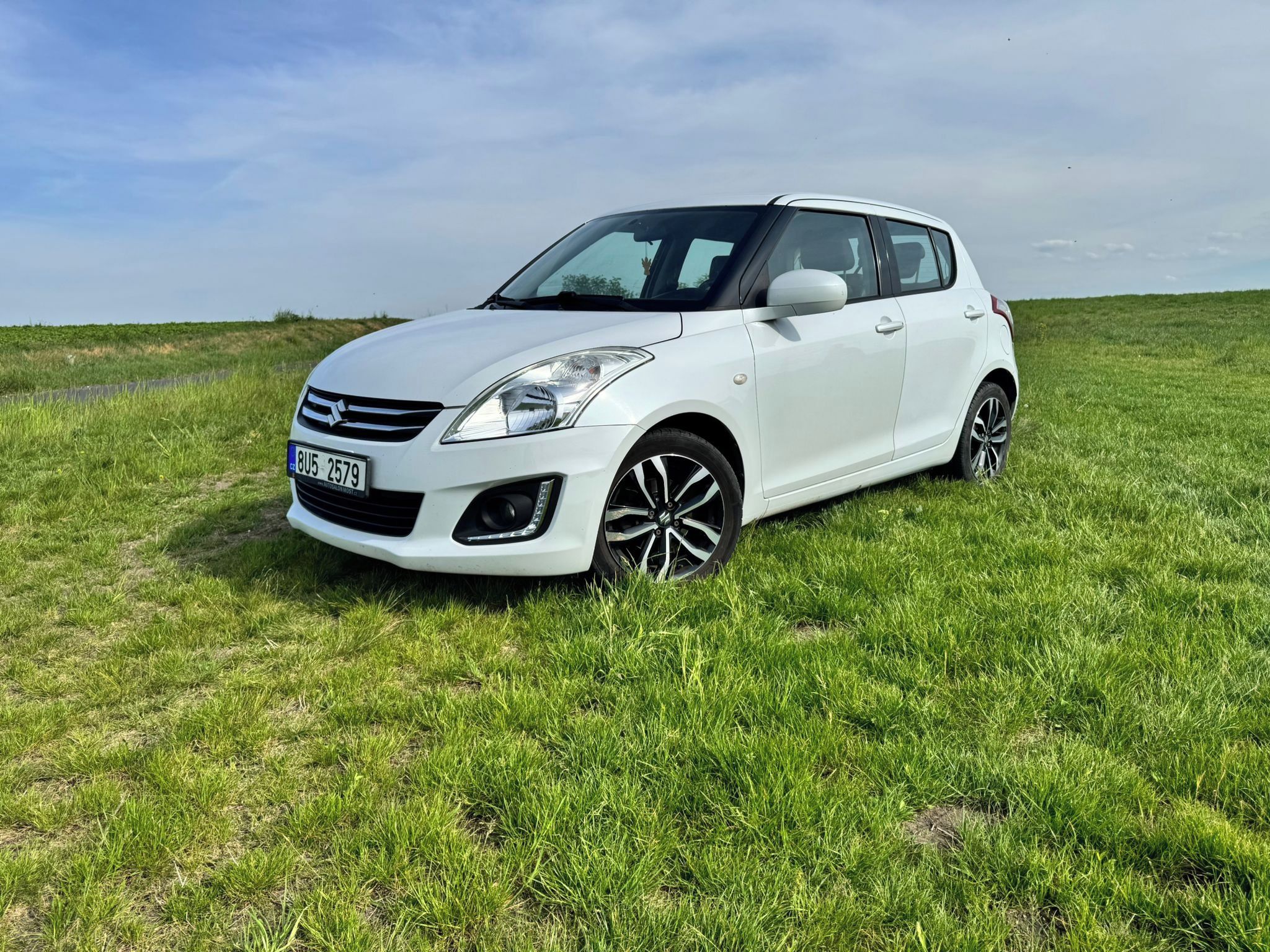 Suzuki Swift, SWIFT