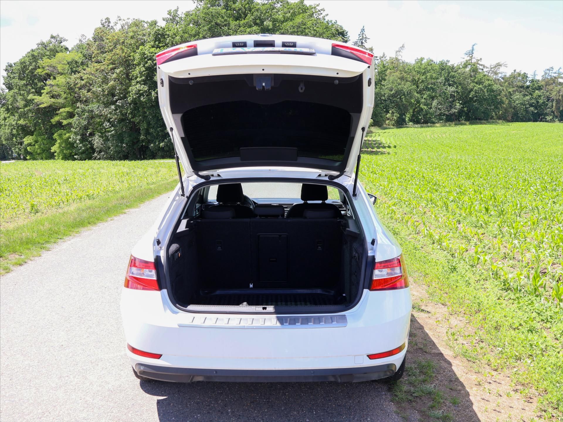 Škoda Superb, 2,0 TDI 110kW Ambition CZ - fotka 5