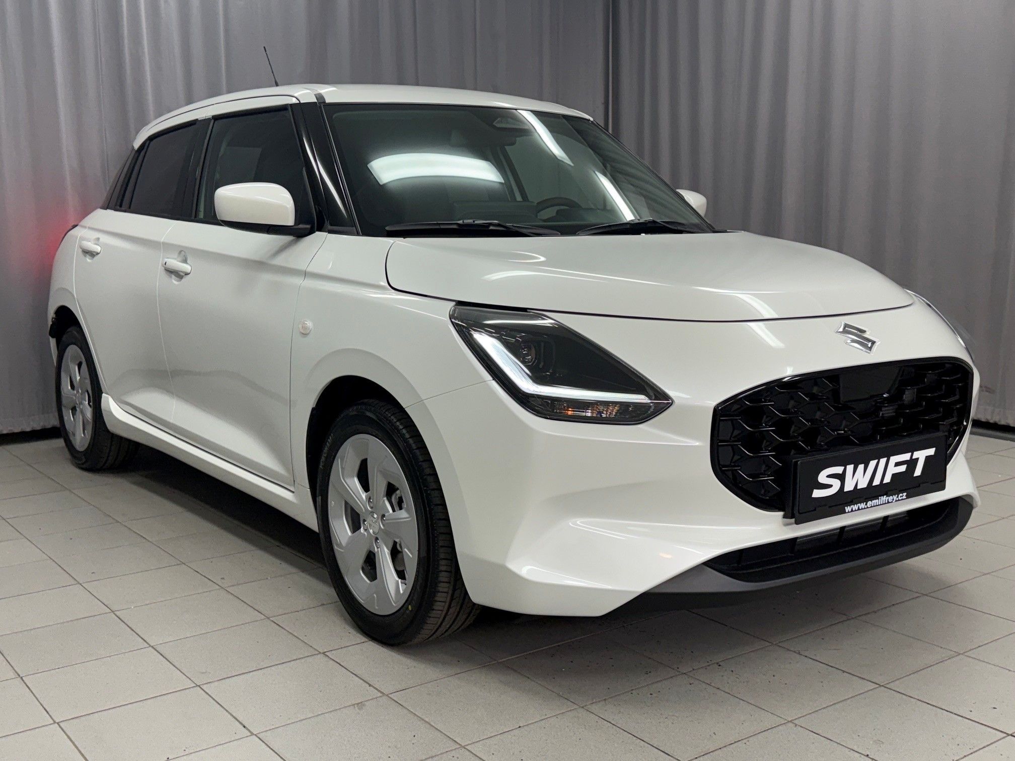 Suzuki Swift, Premium - k odběru IHNED - fotka 3