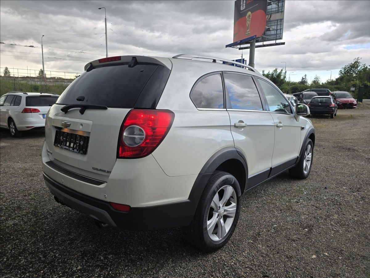 Chevrolet Captiva, 2,2 CDTi 120kw, 7 míst, tažné, - fotka 5