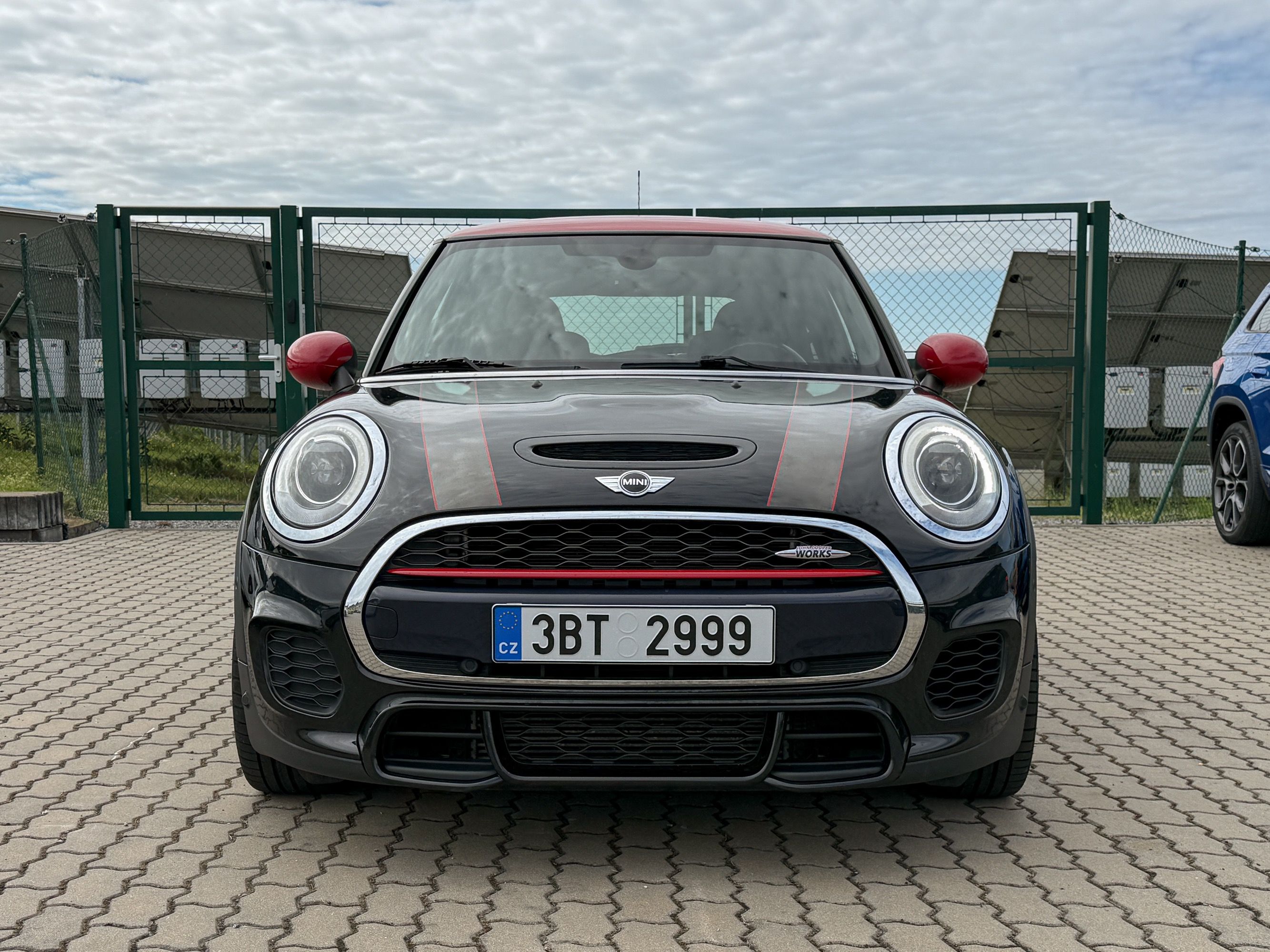 Mini Cooper, 2.0 JCW AT - fotka 2