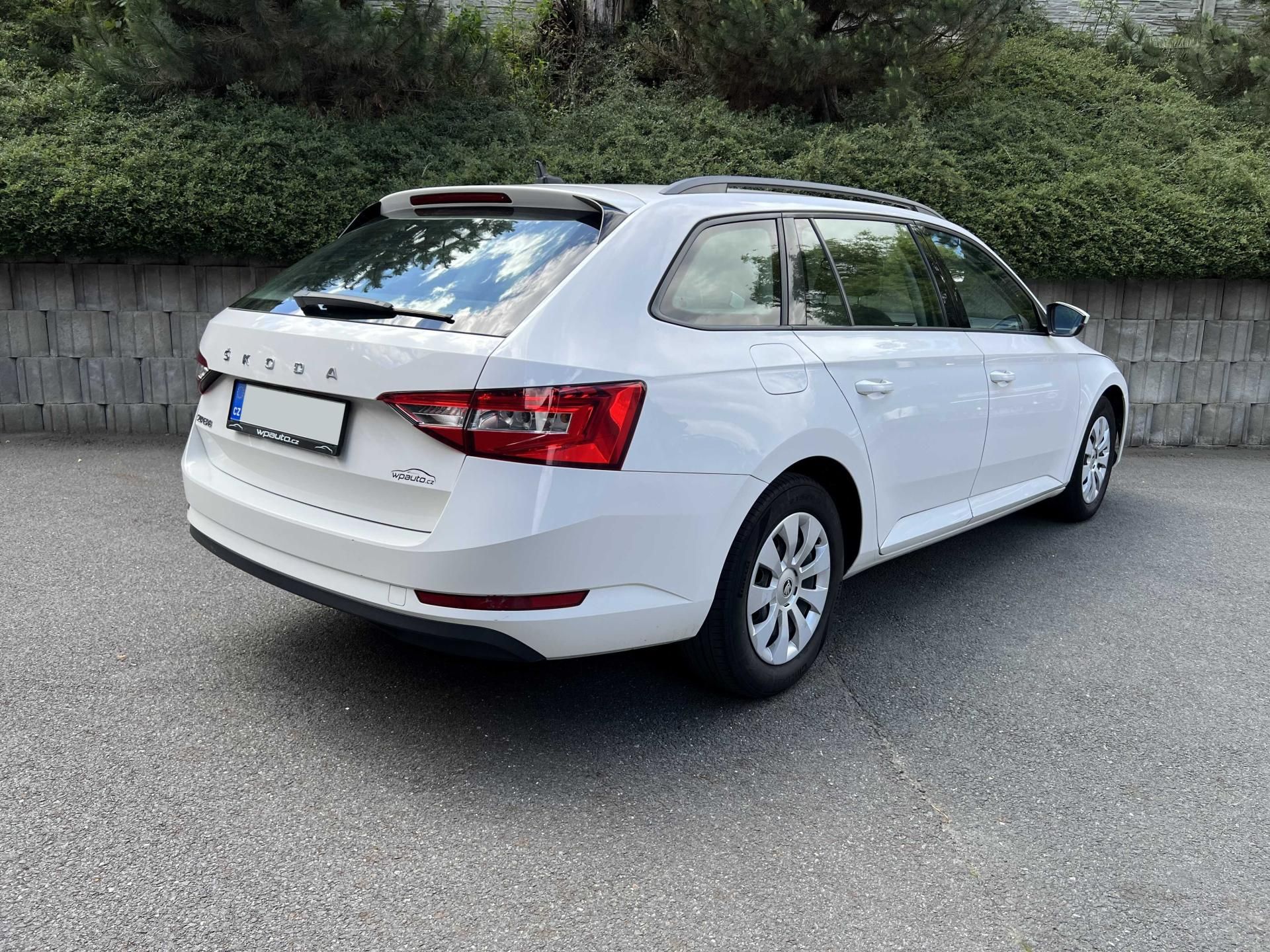 Škoda Superb, 2.0 TDi 110 kW FACELIFT MR2020 - fotka 4