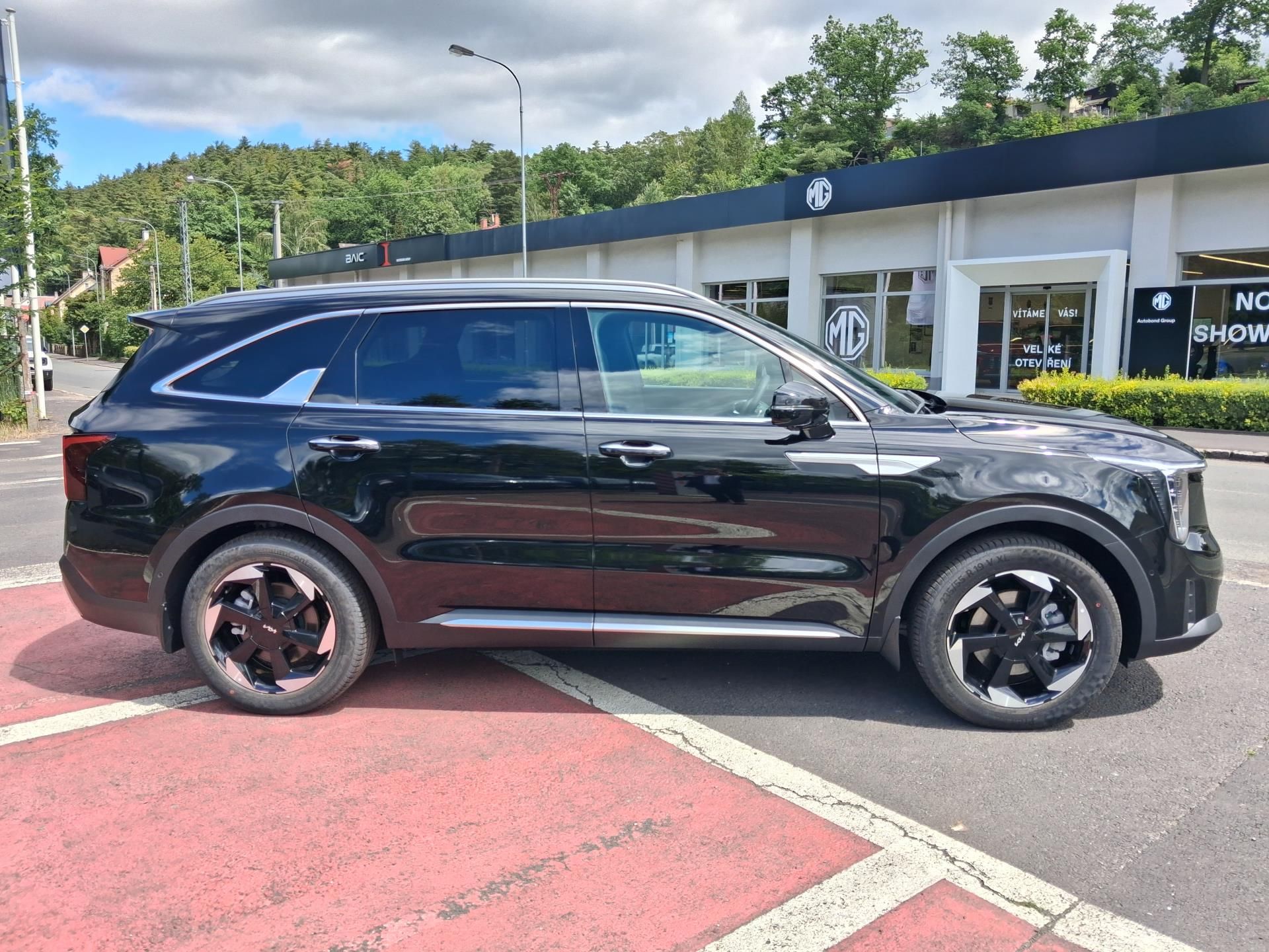 Kia Sorento, 5P TOP 1.6 T-GDI HEV 4×4 6AT N - fotka 5