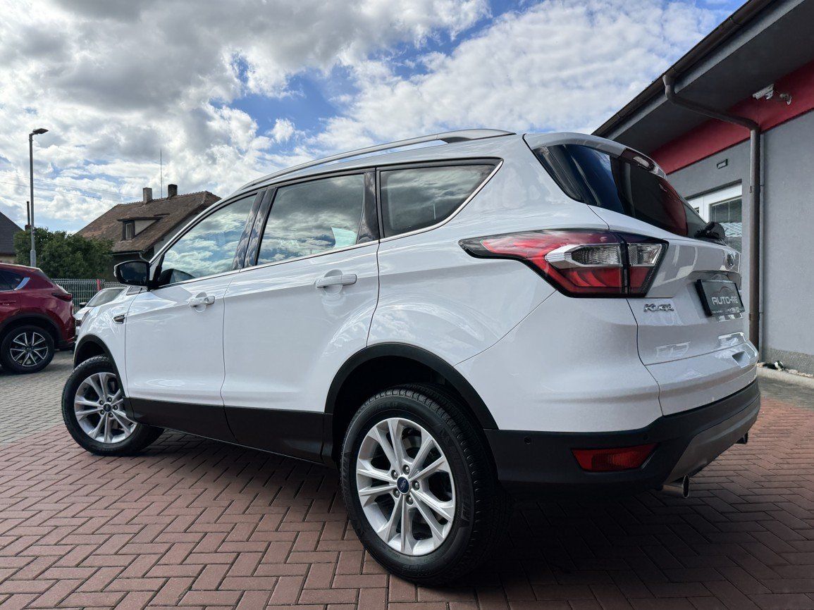 Ford Kuga, 2.0TDCi AWD Xenony Navi - fotka 3