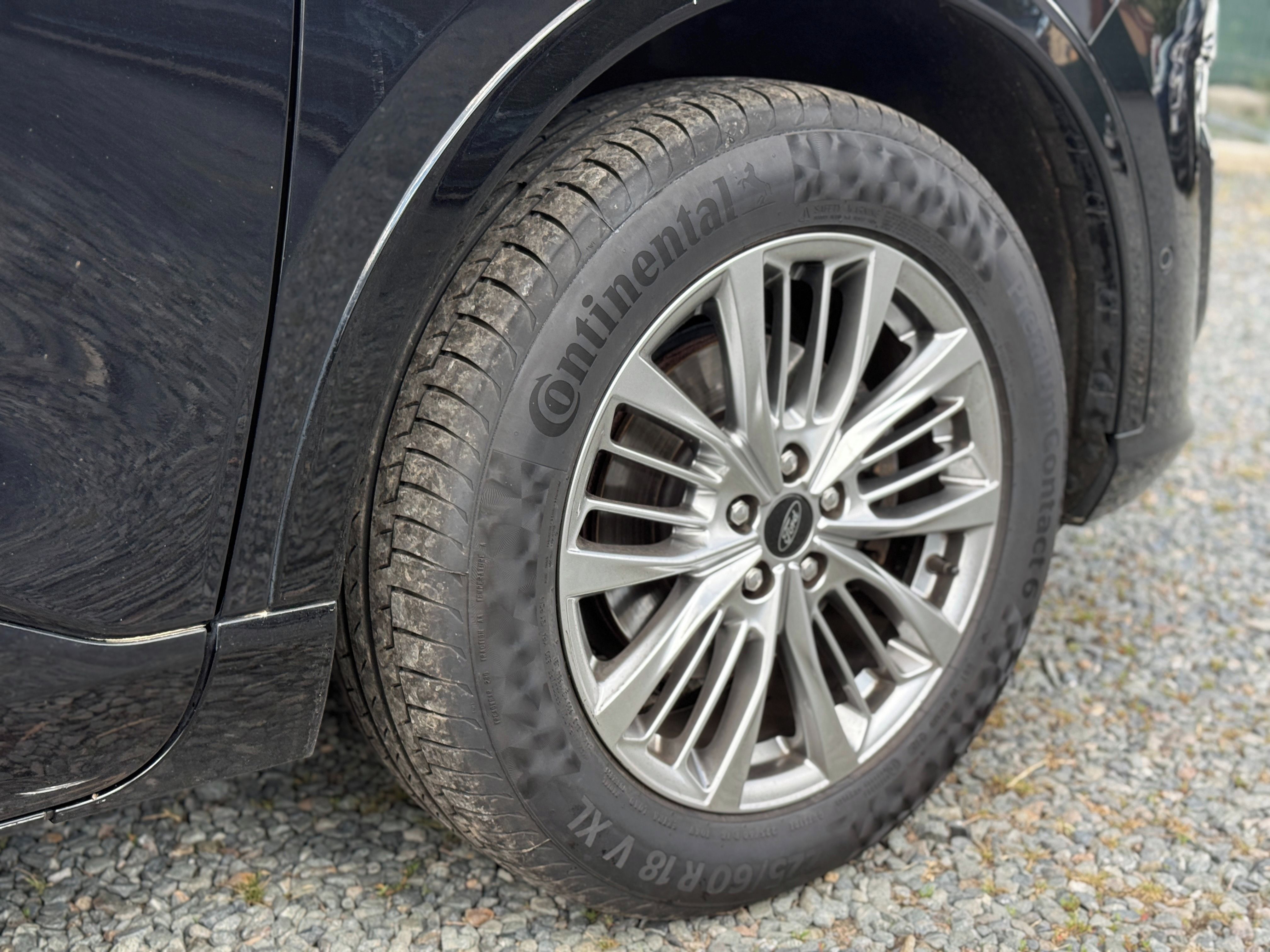 Ford Kuga, 2.0 4x4 VIGNALE - fotka 4