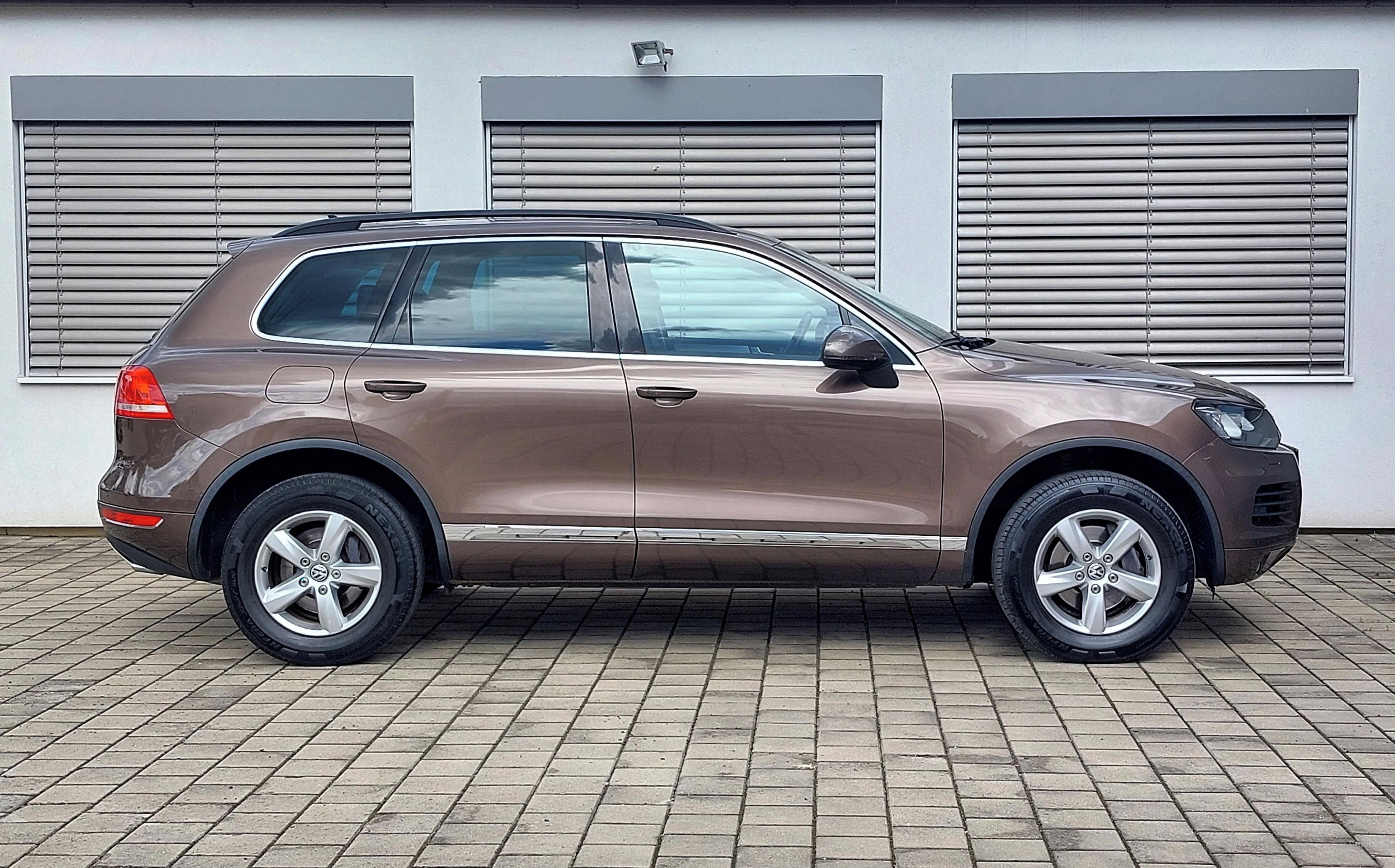 Volkswagen Touareg, 3.0, 180 kW, 4×4, tažné - fotka 4