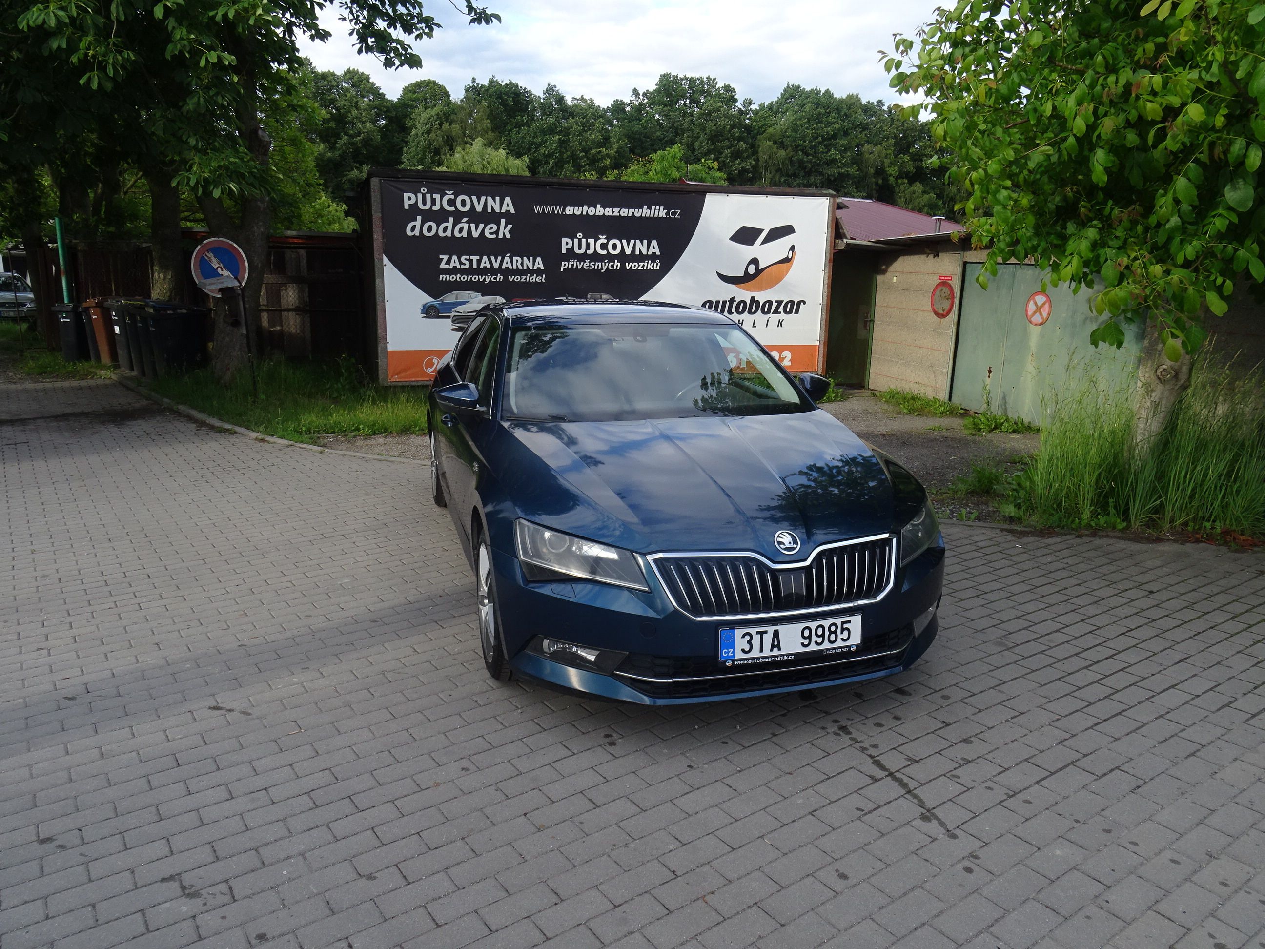 Škoda Superb, 2.0 tdi - fotka 2