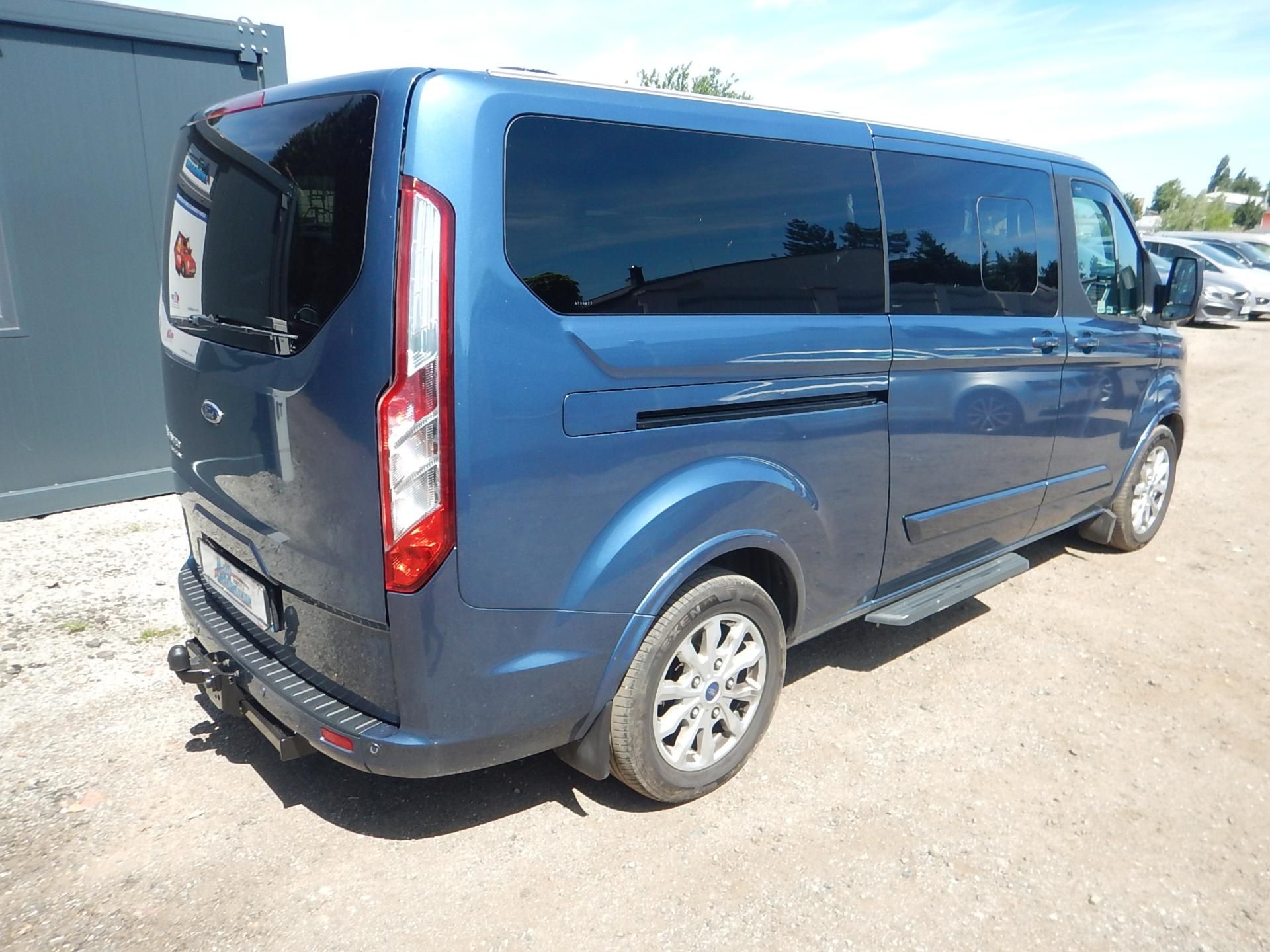 Ford Tourneo Custom, 2.0 TDCI, 125 kW, MINIBUS - fotka 6
