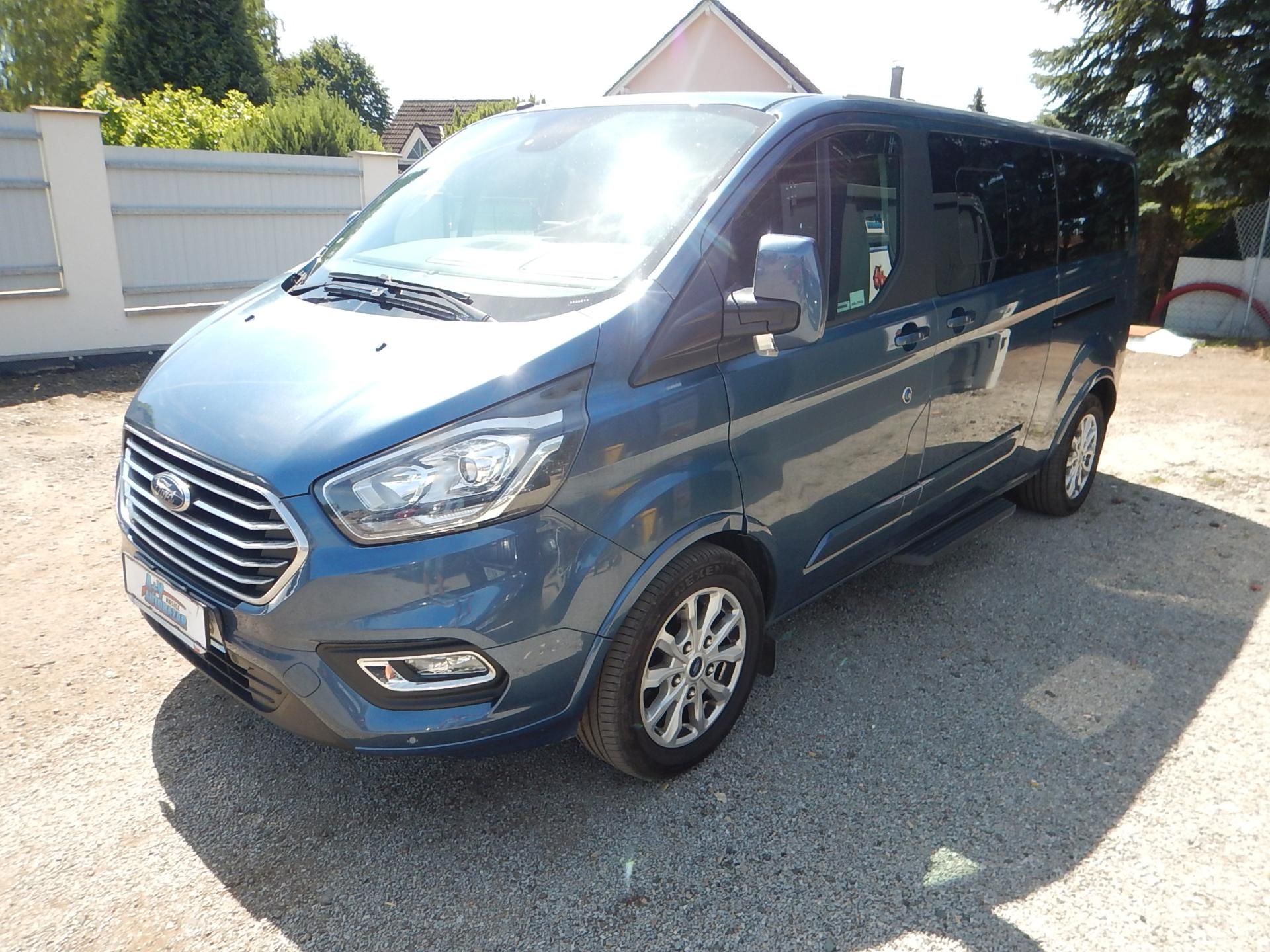Ford Tourneo Custom, 2.0 TDCI, 125 kW, MINIBUS - fotka 2