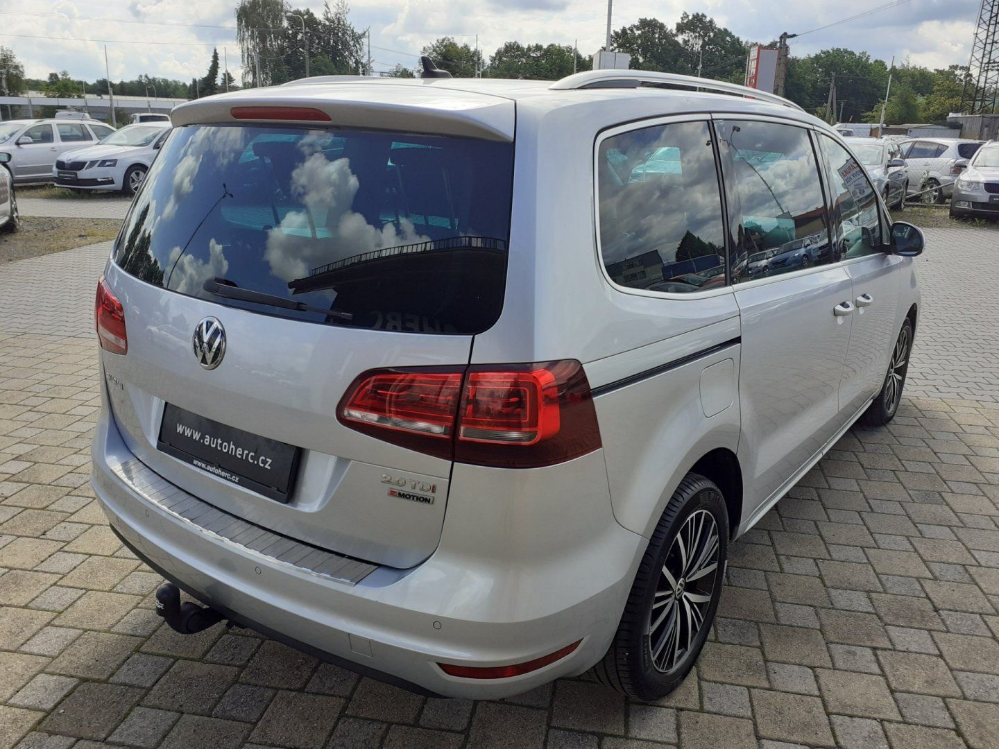Volkswagen Sharan, 2.0 TDI 4X4 DSG 7 MÍST. - fotka 5