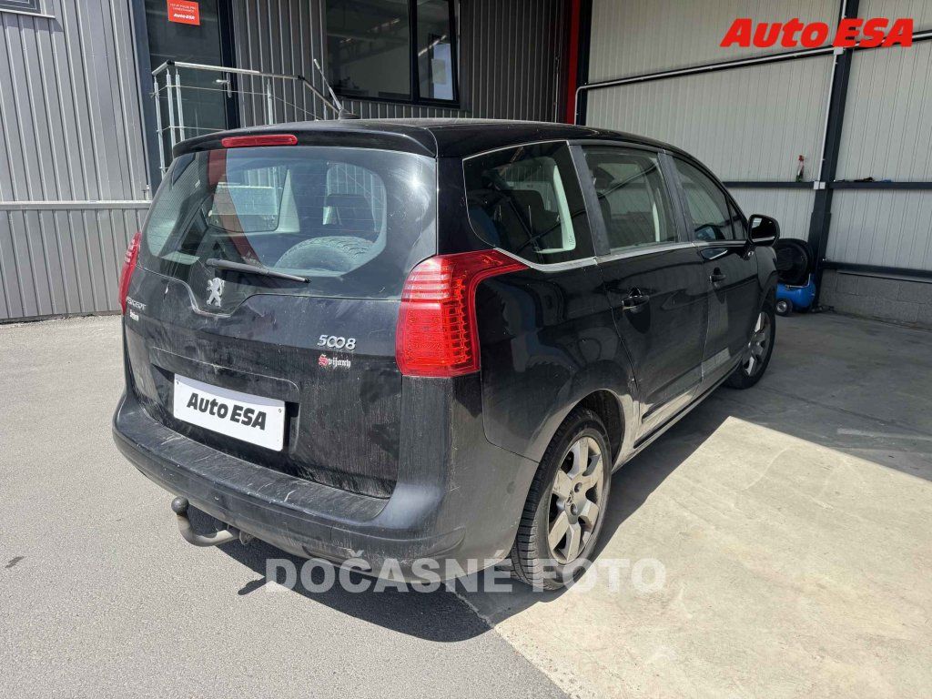 Peugeot 5008, 2.0 HDi - fotka 2