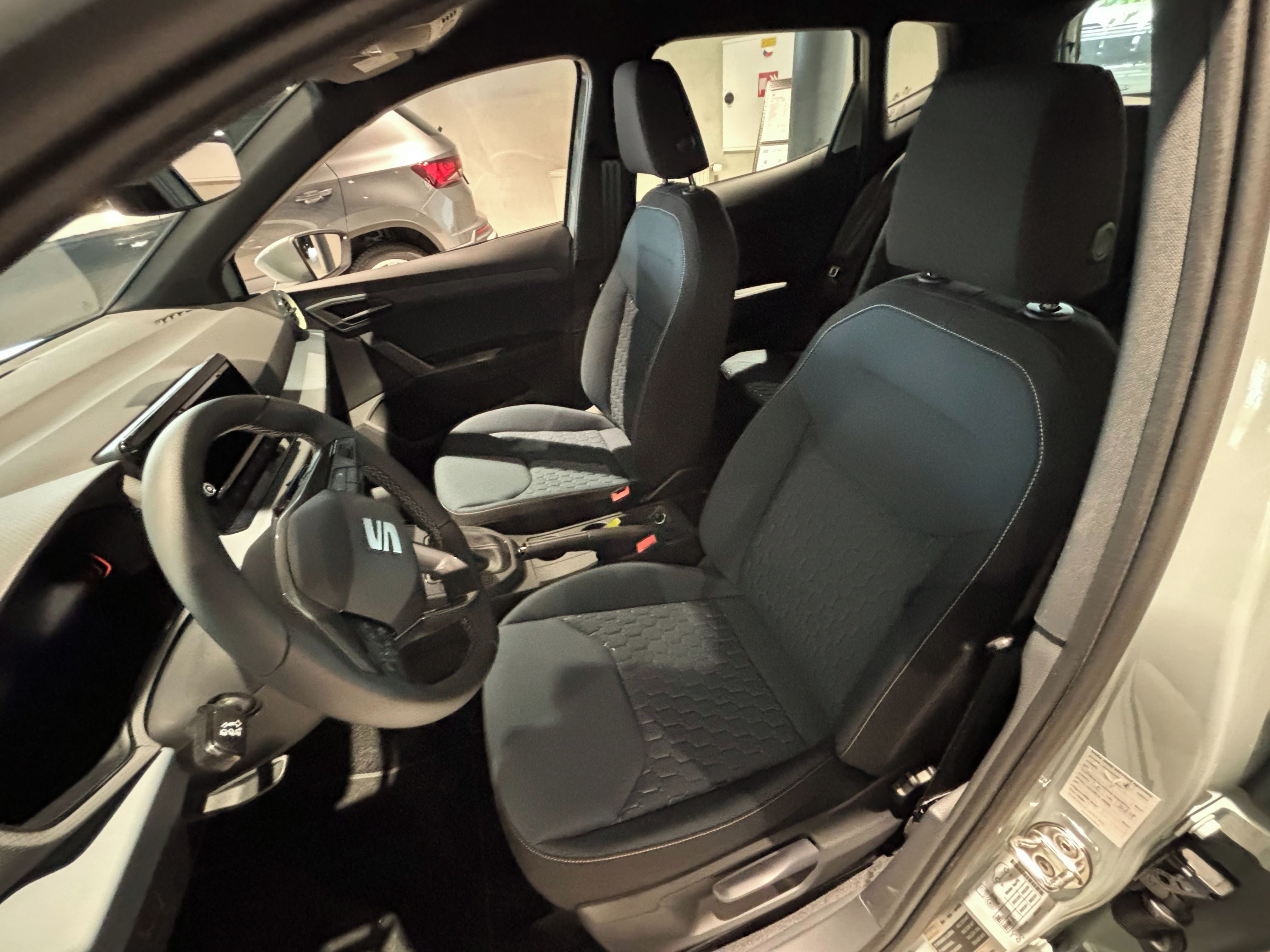 Seat Arona, 1.0 TSI 70 kW 5M - fotka 5