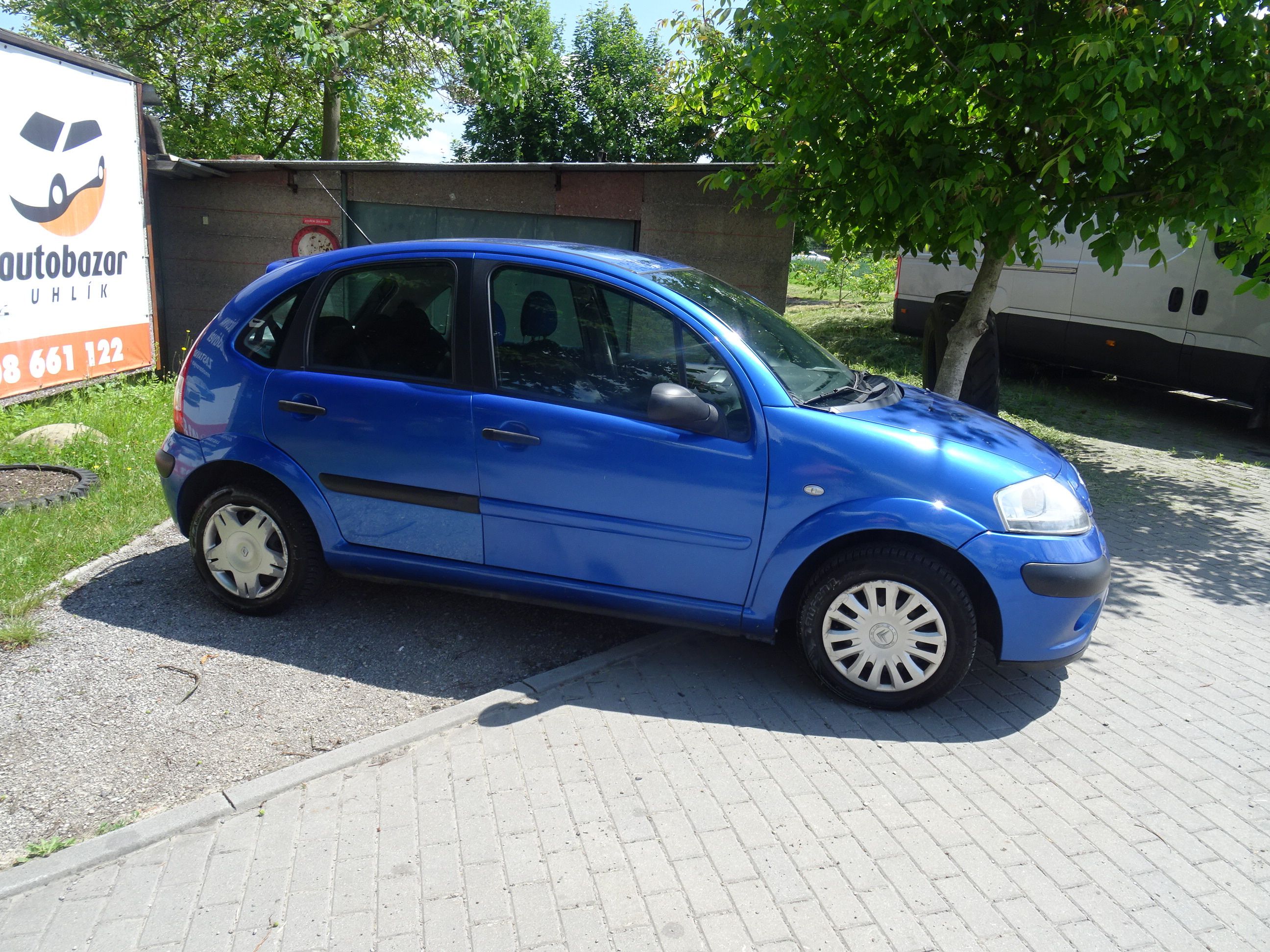 Citroën C3, 1.1 i 2.MAJITEL !! - fotka 3