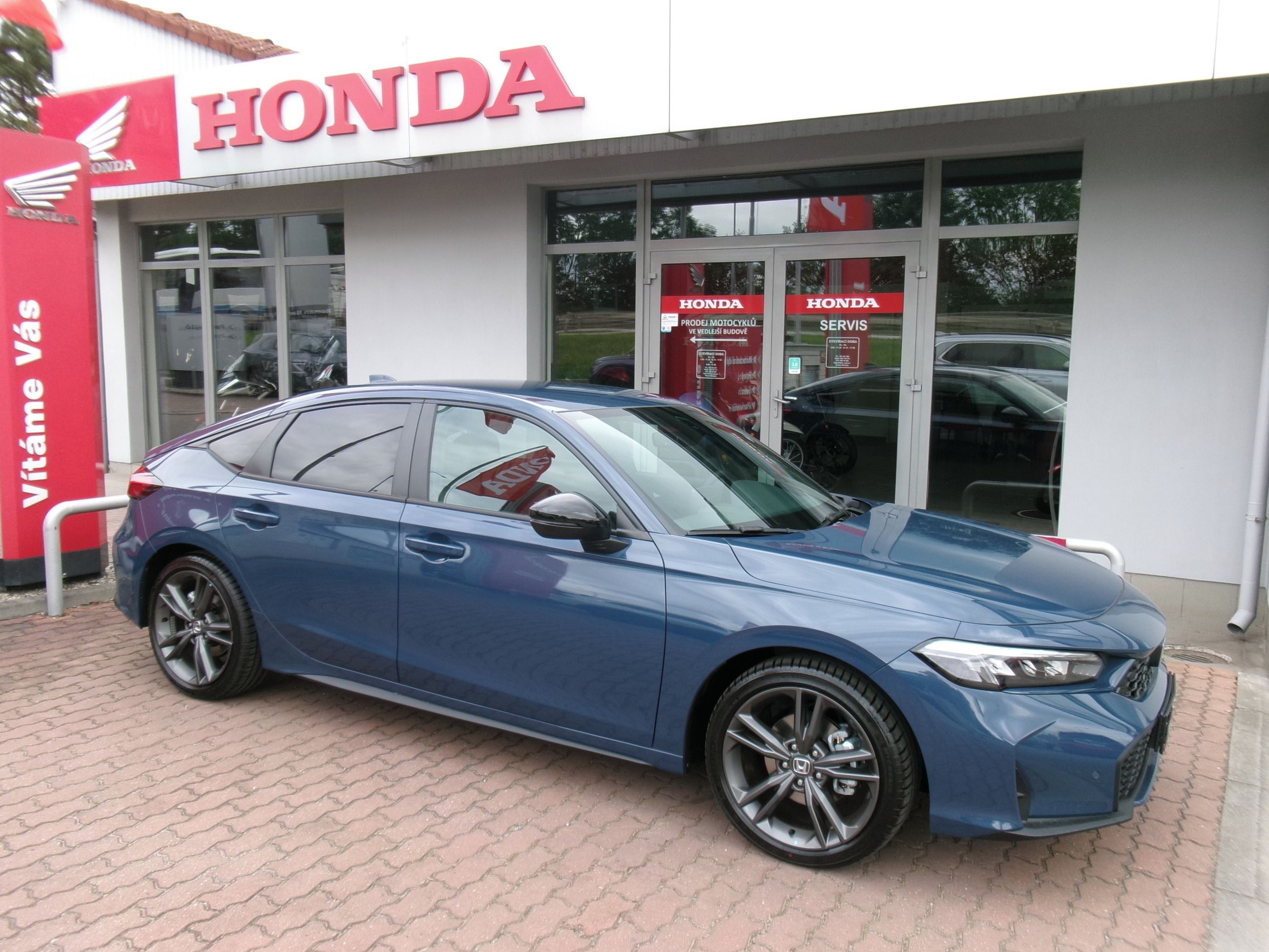 Honda Civic, 2.0e:HEV SPORT PLUS 2026 - fotka 3