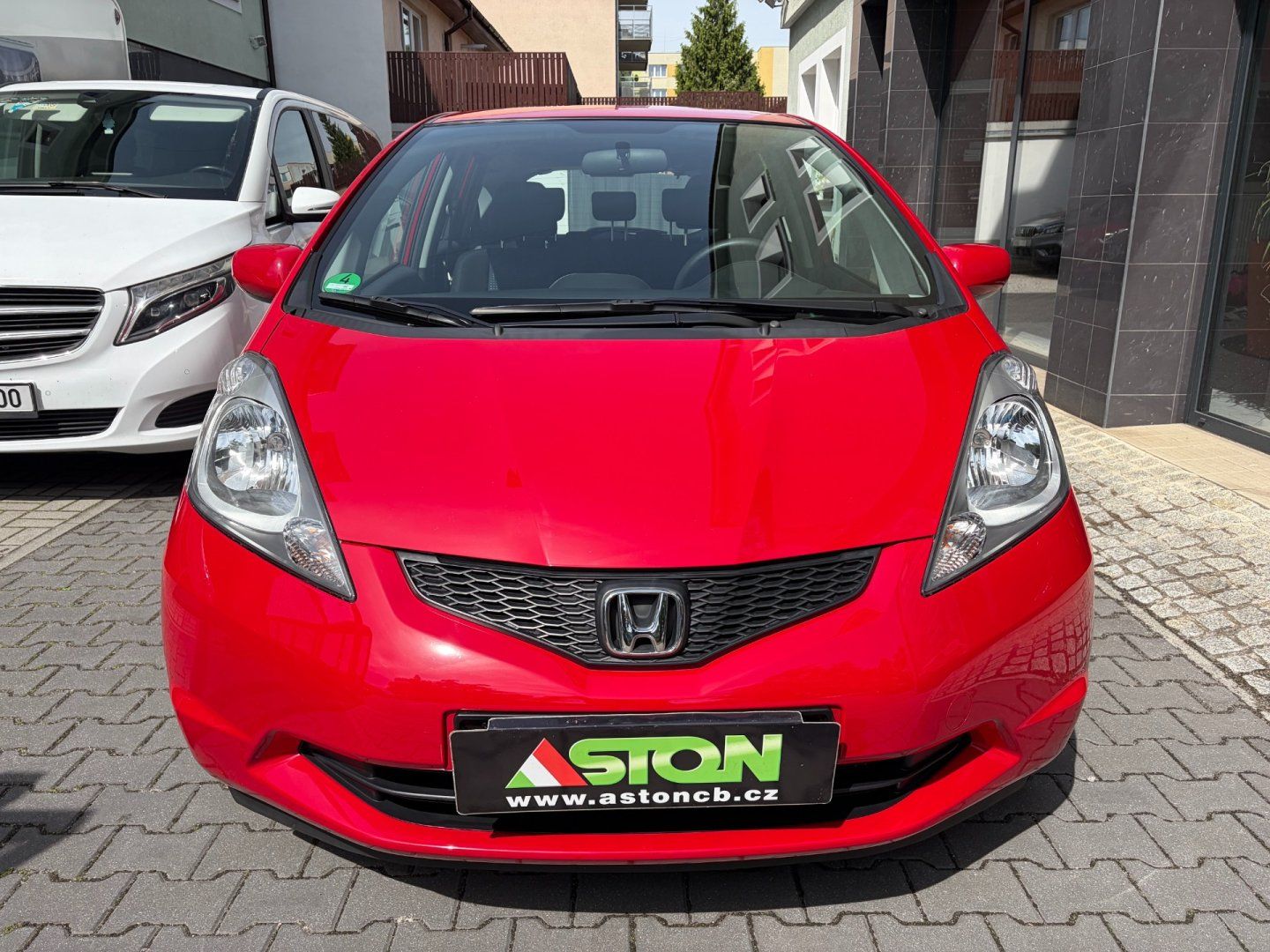 Honda Jazz, 1,2 i-Vtec,71tis.km,1.maj,serv - fotka 2