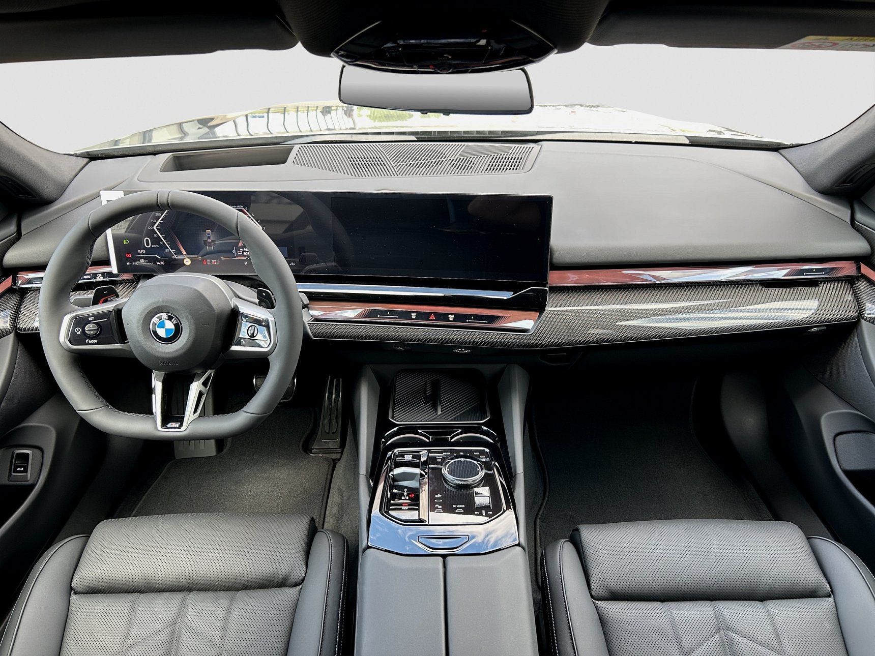 BMW Řada 5 - fotka 6