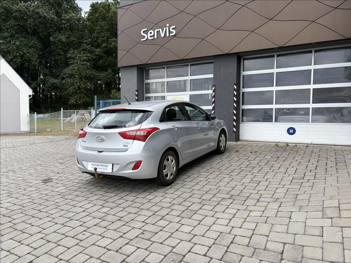 Hyundai i30, 1,4 CVVT - fotka 2