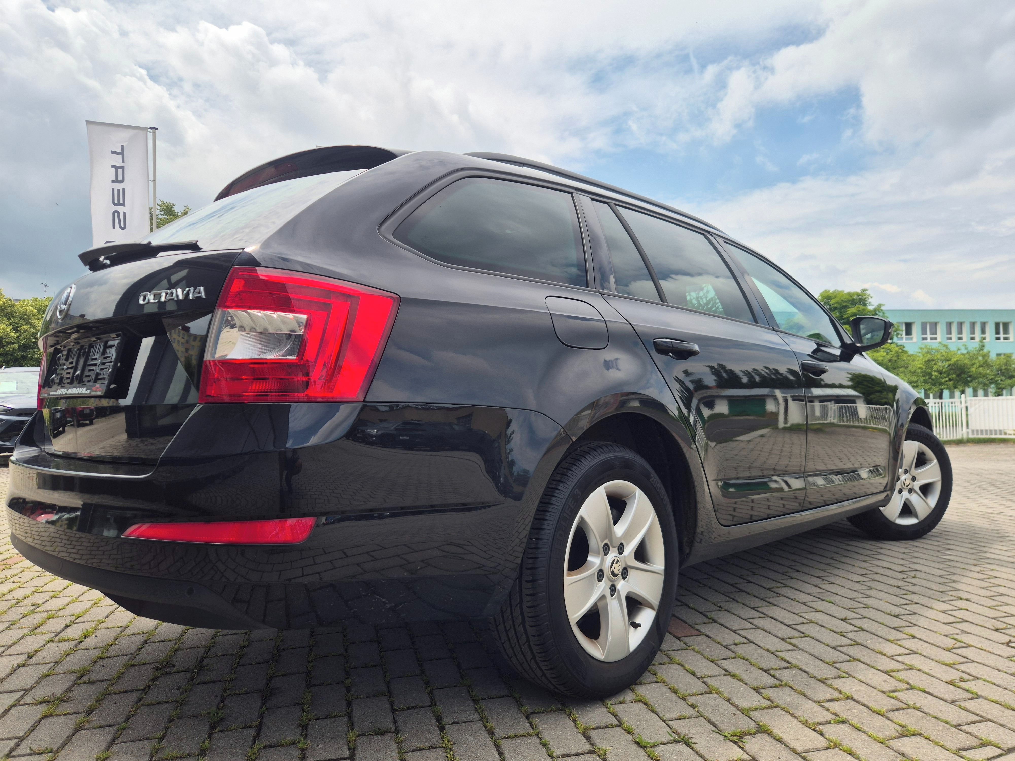 Škoda Octavia, 1 maj.plný servis ZÁRUKA 1 ROK - fotka 3