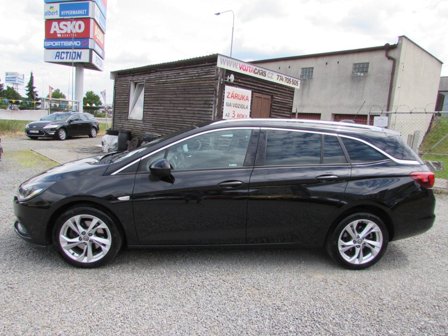 Opel Astra, 1.6 CDTi 100kW kombi,1.majitel - fotka 4