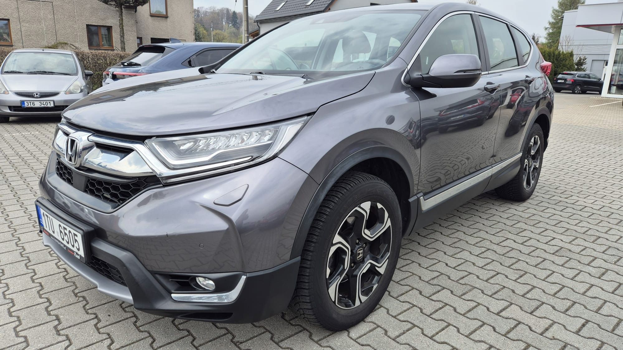 Honda CR-V, 1,5TV Elegance CVT 4x4 - fotka 3