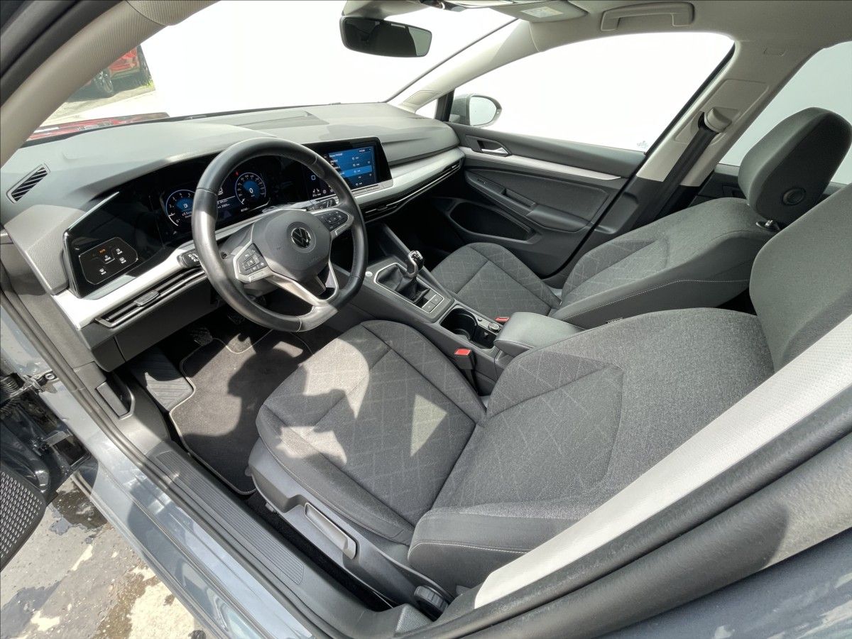 Volkswagen Golf, 1,0 TSI Life KESSY+Kamera - fotka 5