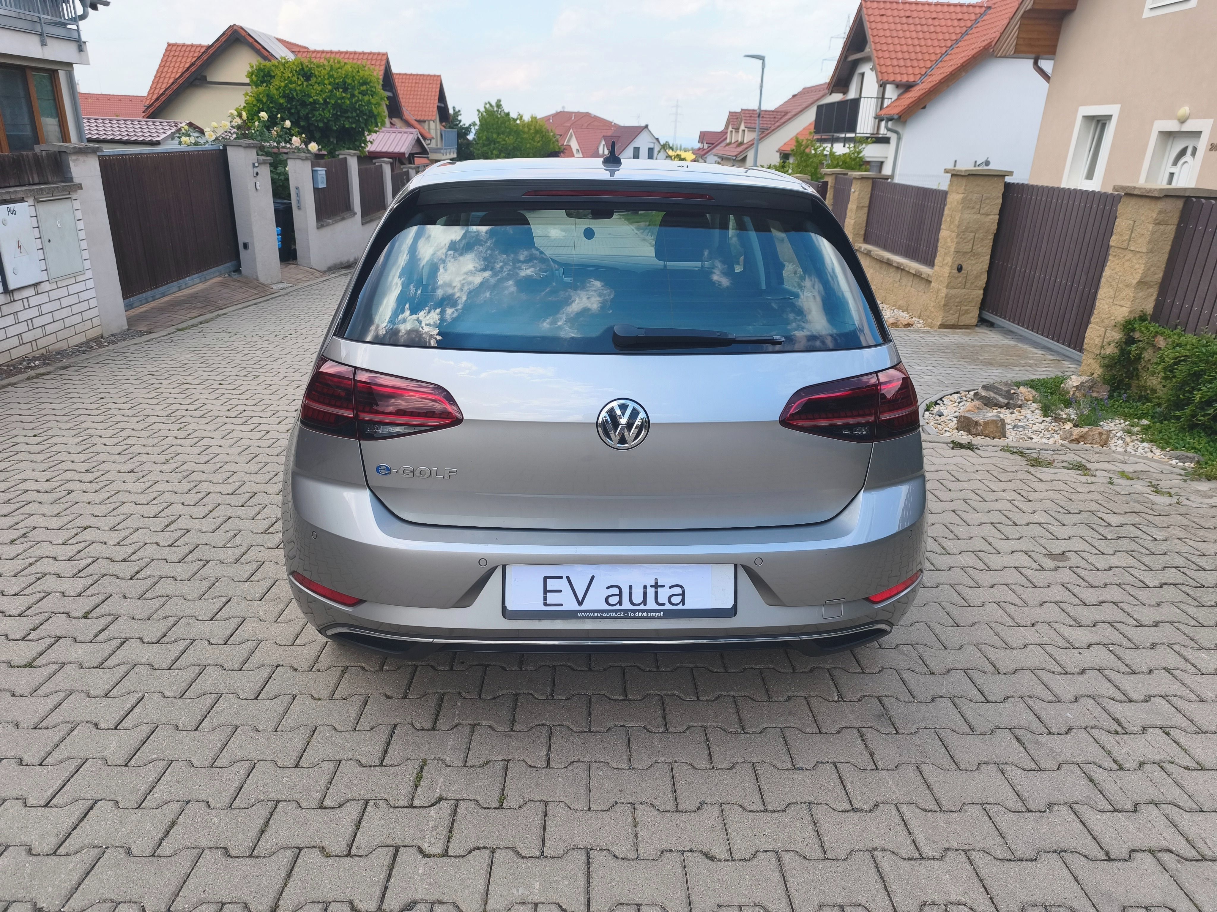 Volkswagen e-Golf, TČ*ACC*DigiKokp*Keyles*SoH91% - fotka 5