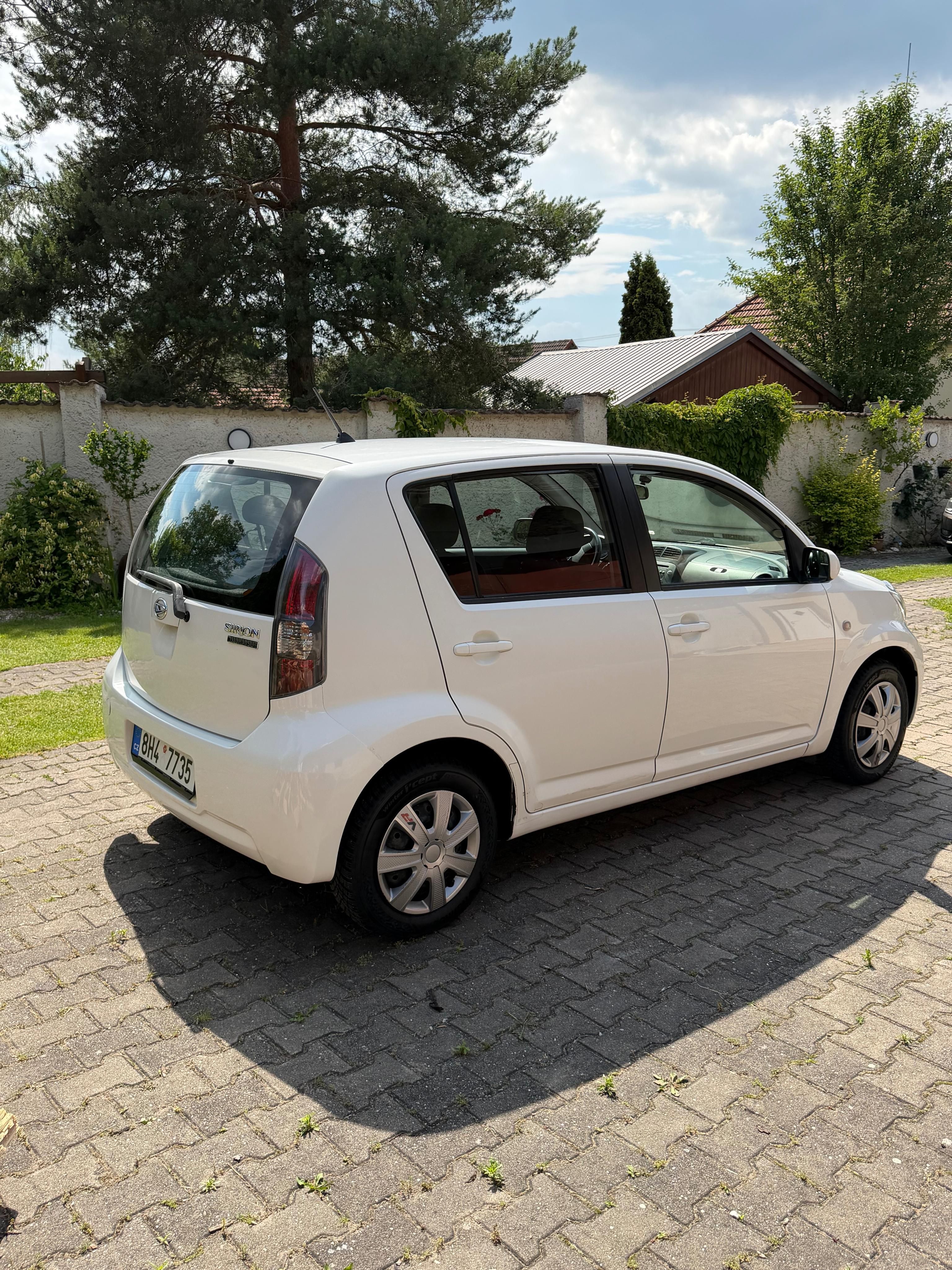 Daihatsu Sirion - fotka 4