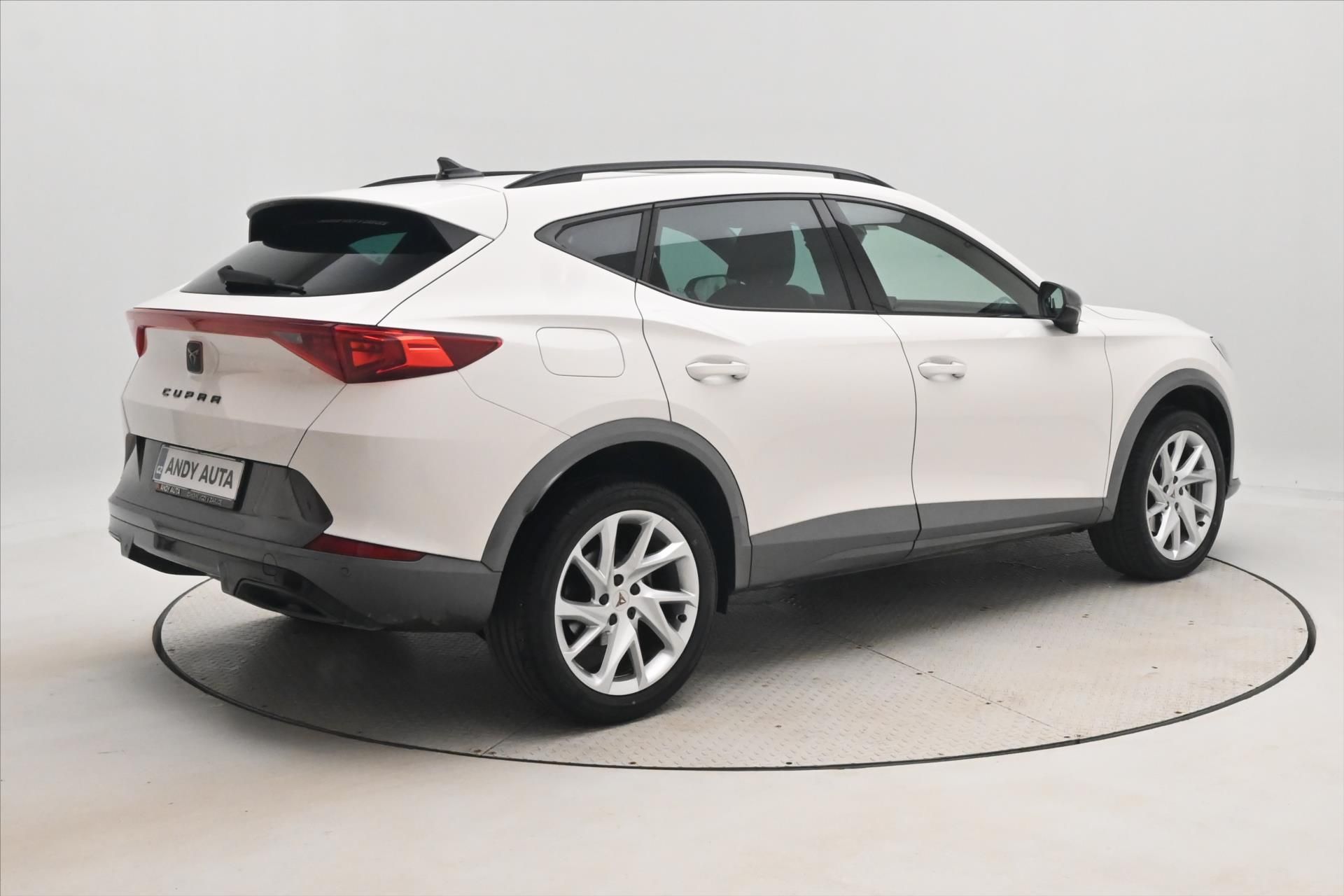 Cupra Formentor, 2,0 TDI 110kW DSG VŮZ PŘIPRAVU - fotka 5