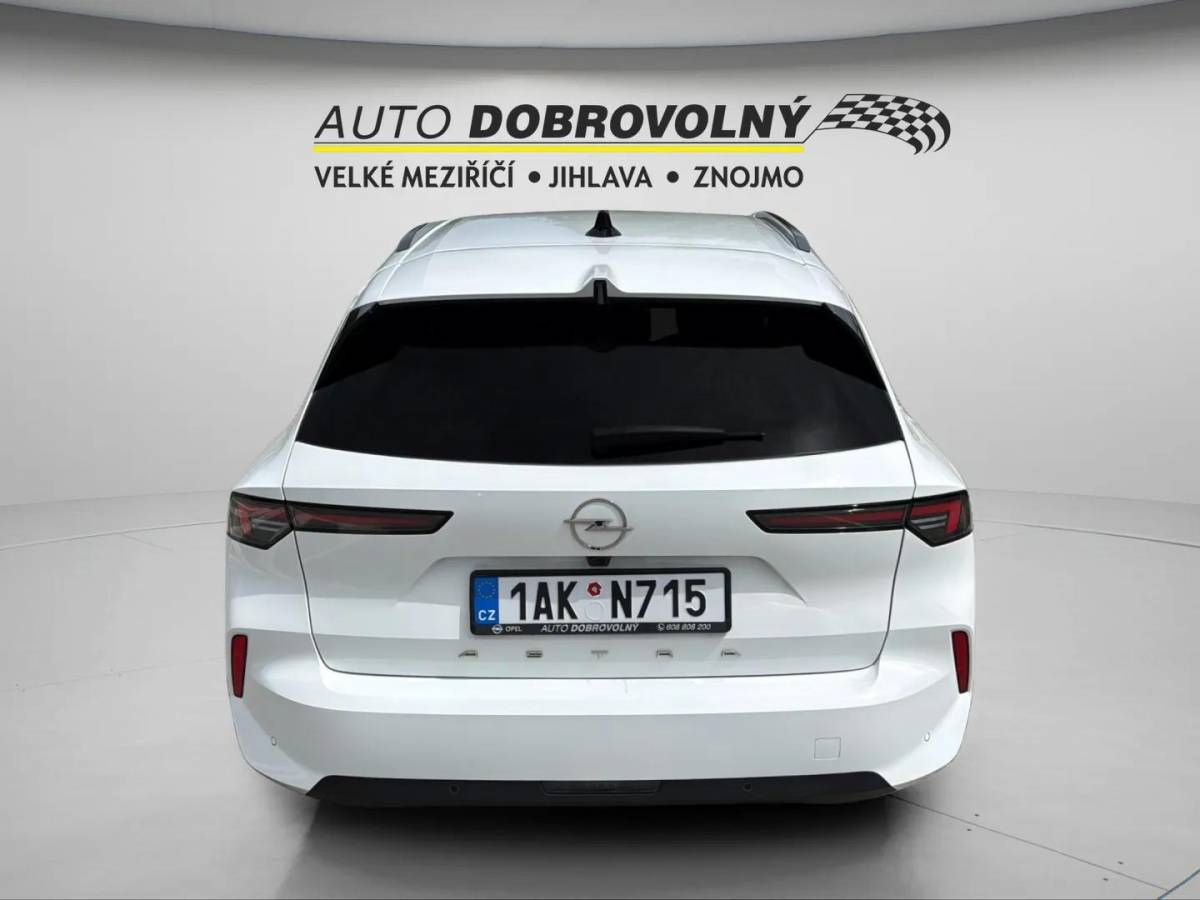 Opel Astra, Edition ST 1.2 TURBO (96kW/130 - fotka 6
