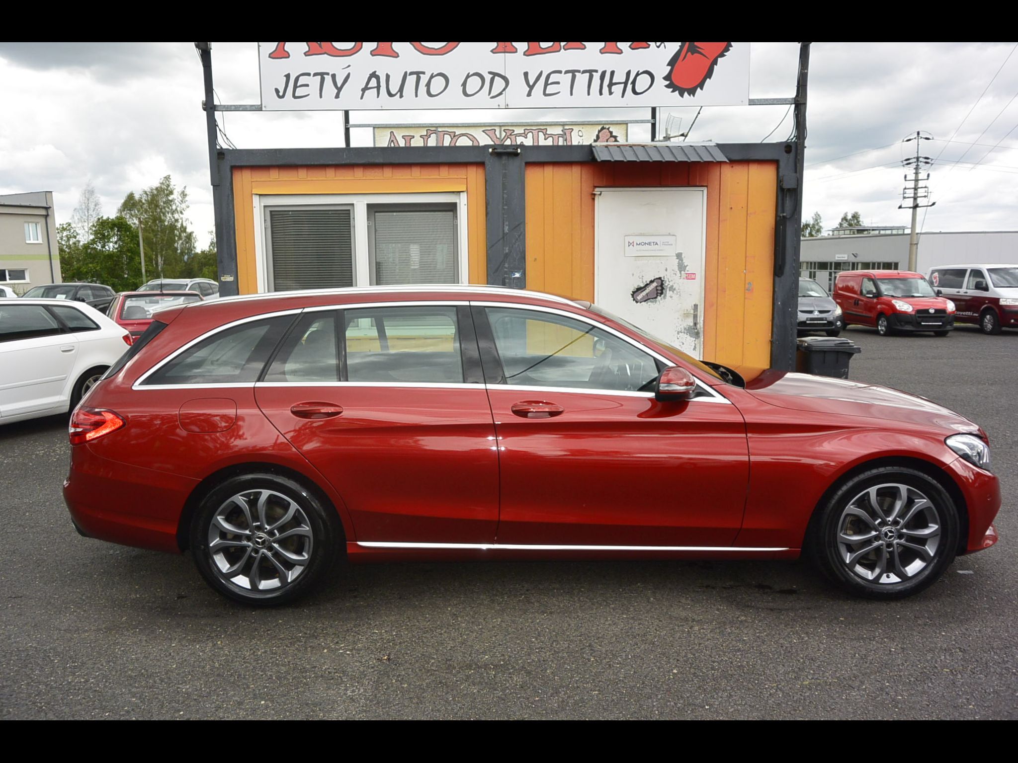 Mercedes-Benz Třídy C, 2.2D BLUETEC 125kW - fotka 4