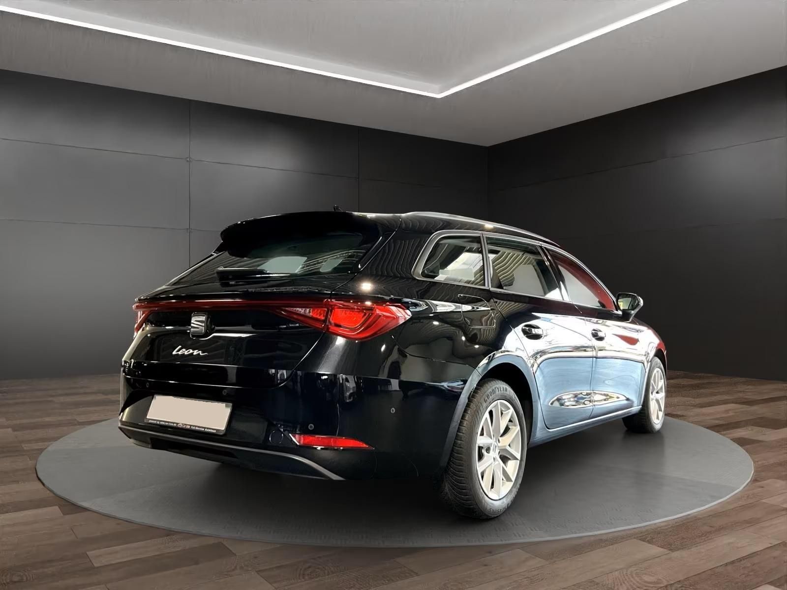Seat Leon, 2.0TDI DSG Style Kůže DPH 1Maj - fotka 2