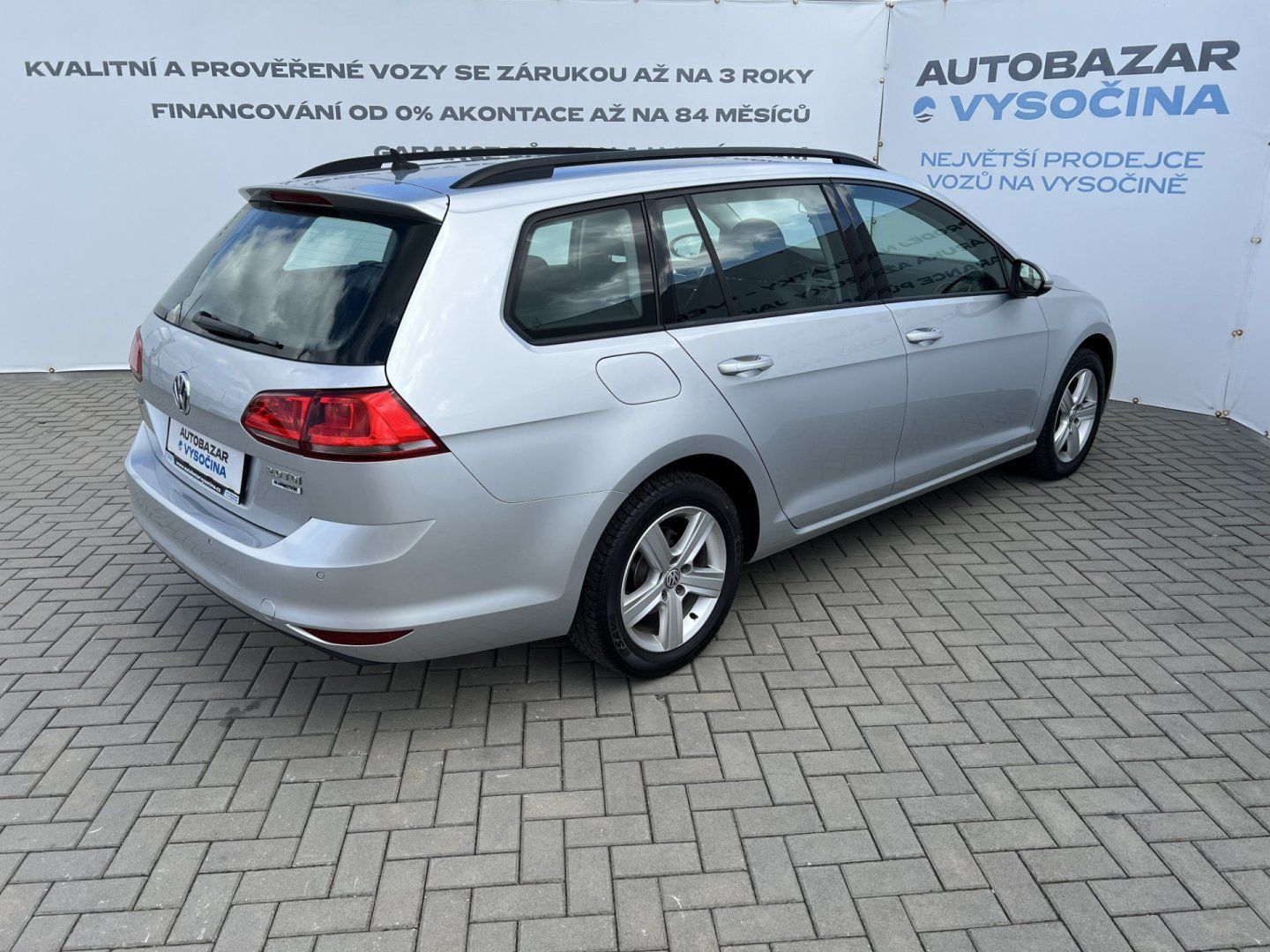 Volkswagen Golf, 2.0TDi 110kW! Xenony - fotka 4