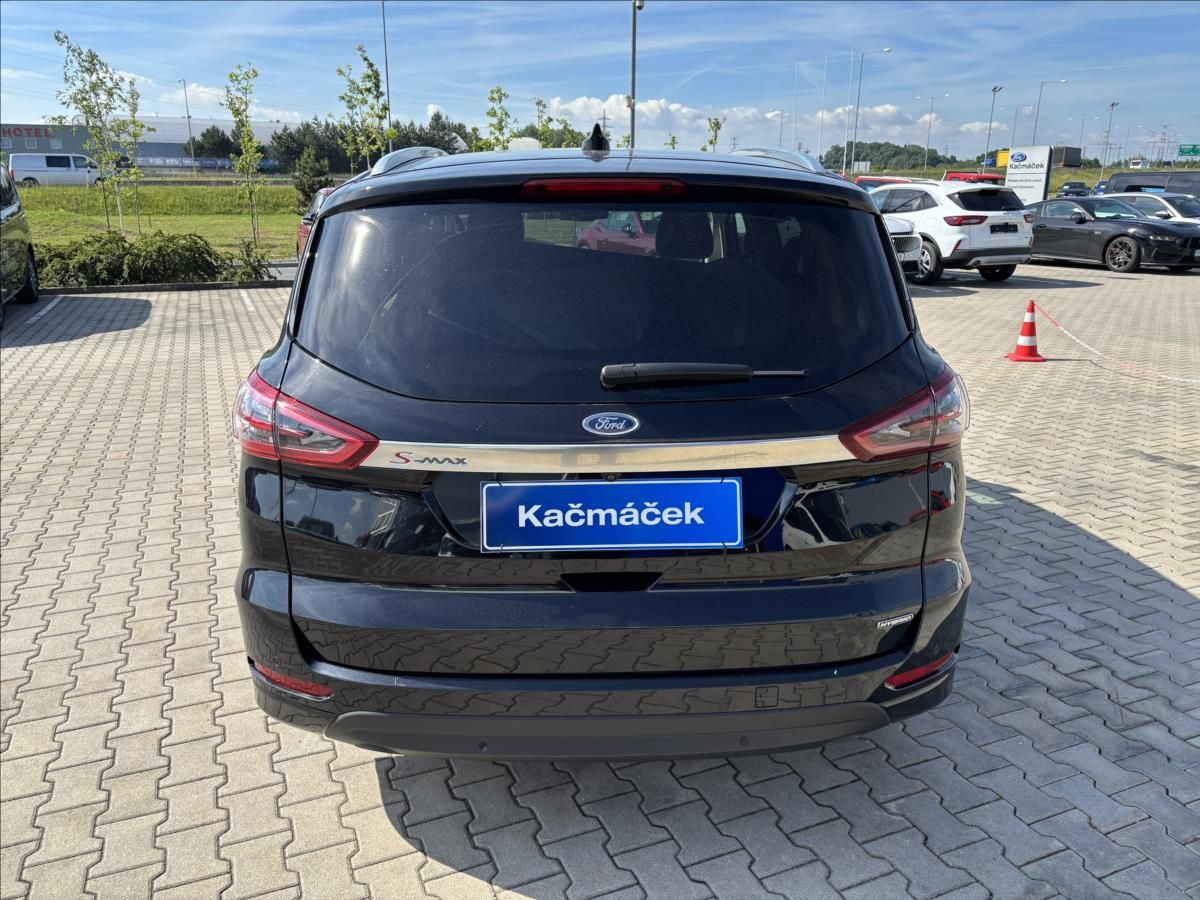 Ford S-MAX, 2,5 Hev Titanium 140kW - fotka 4