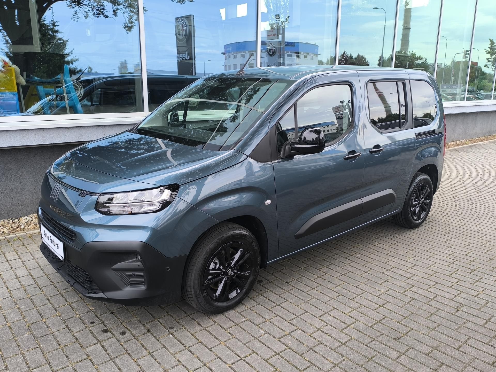 Fiat Dobló, Panorama 1.2 Edice Rodina L1 - fotka 2