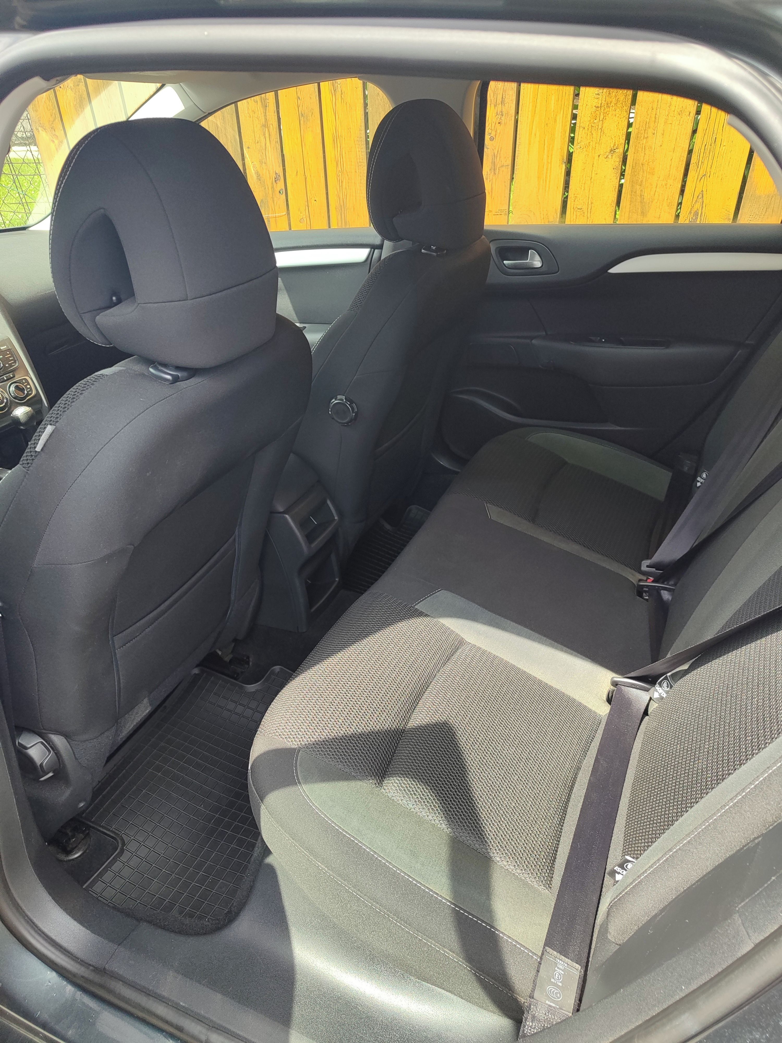 Citroën C4, 1.6 VTi benzín - fotka 6