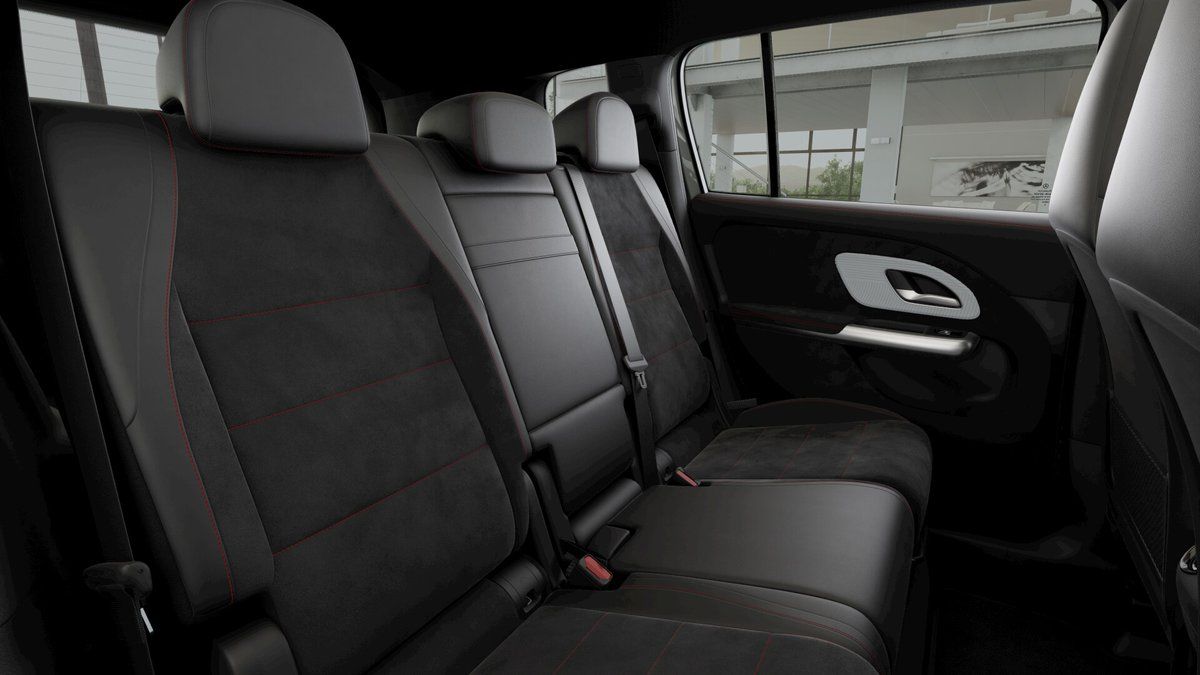 Mercedes-Benz GLB, 220 4MATIC Linie AMG - fotka 3