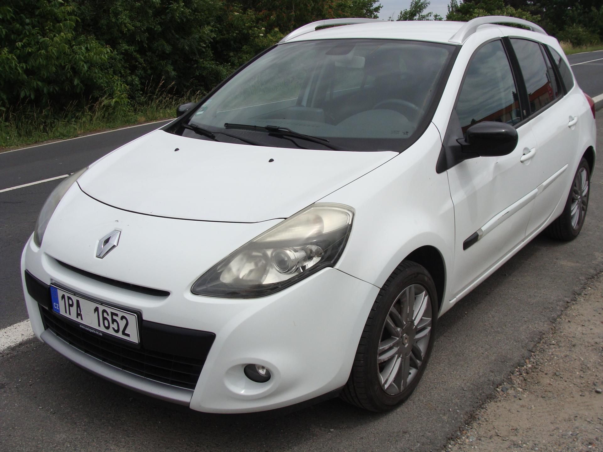 Renault Clio, 1.2i, 74 kW, klimatizace - fotka 2