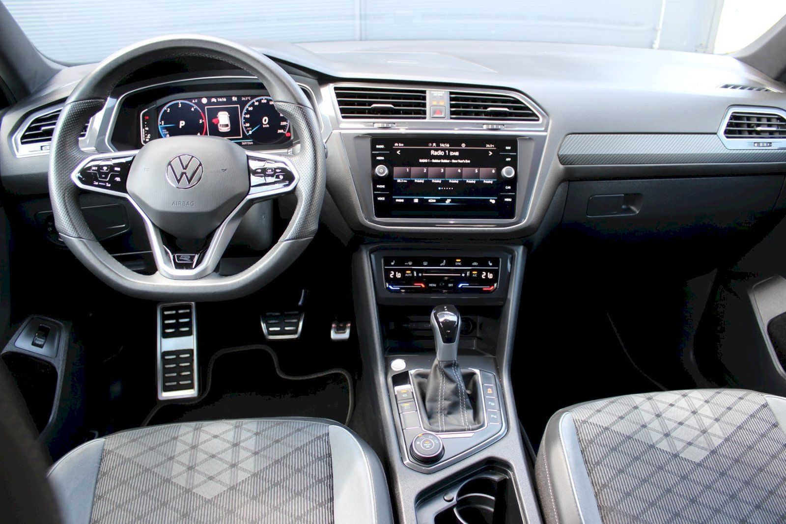 Volkswagen Tiguan, 2.0TDI/110kW 4M R-Line Allspac - fotka 5