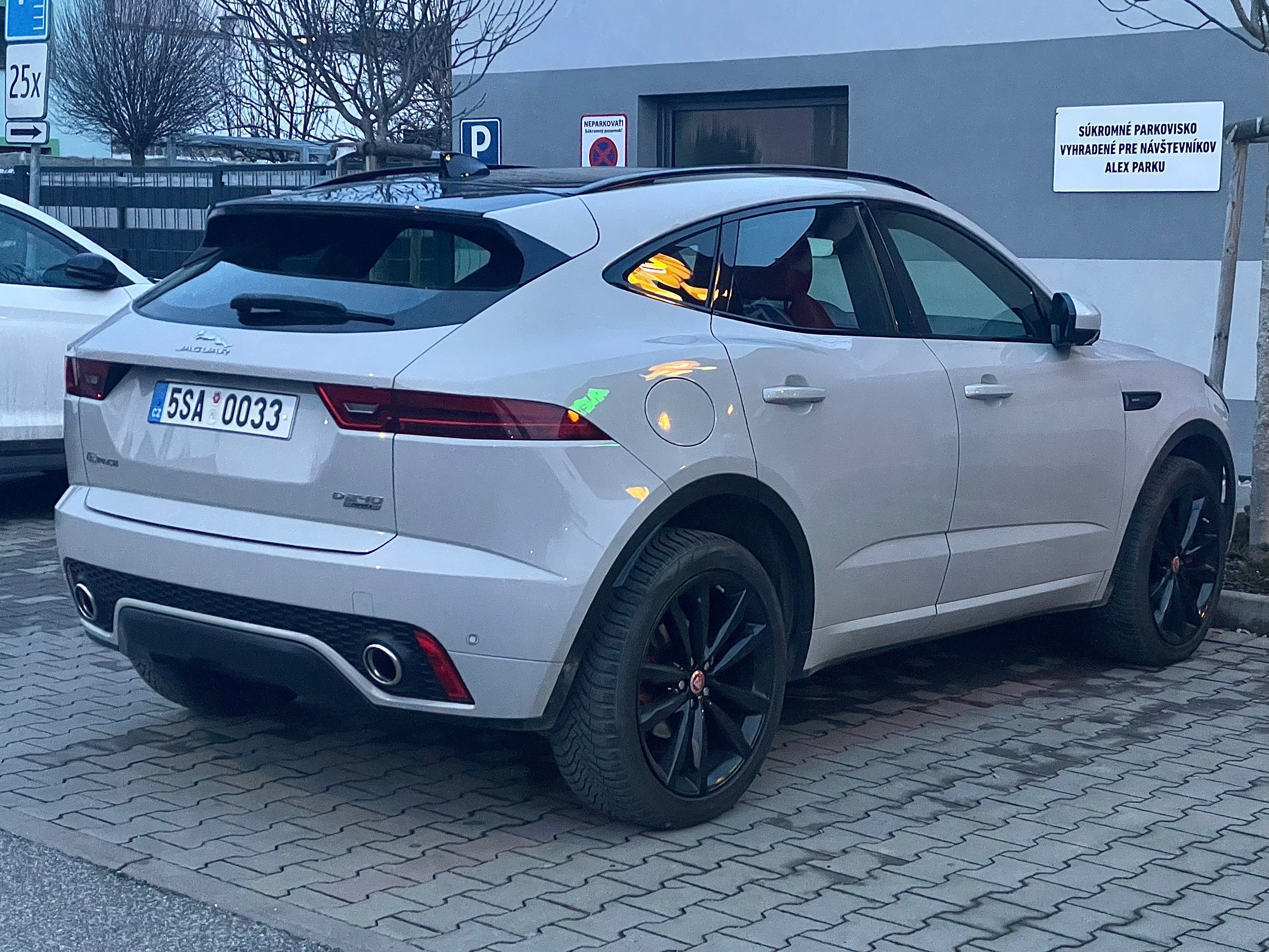 Jaguar E-Pace, 177KW, R-dynamic, JEDINEČNÉ